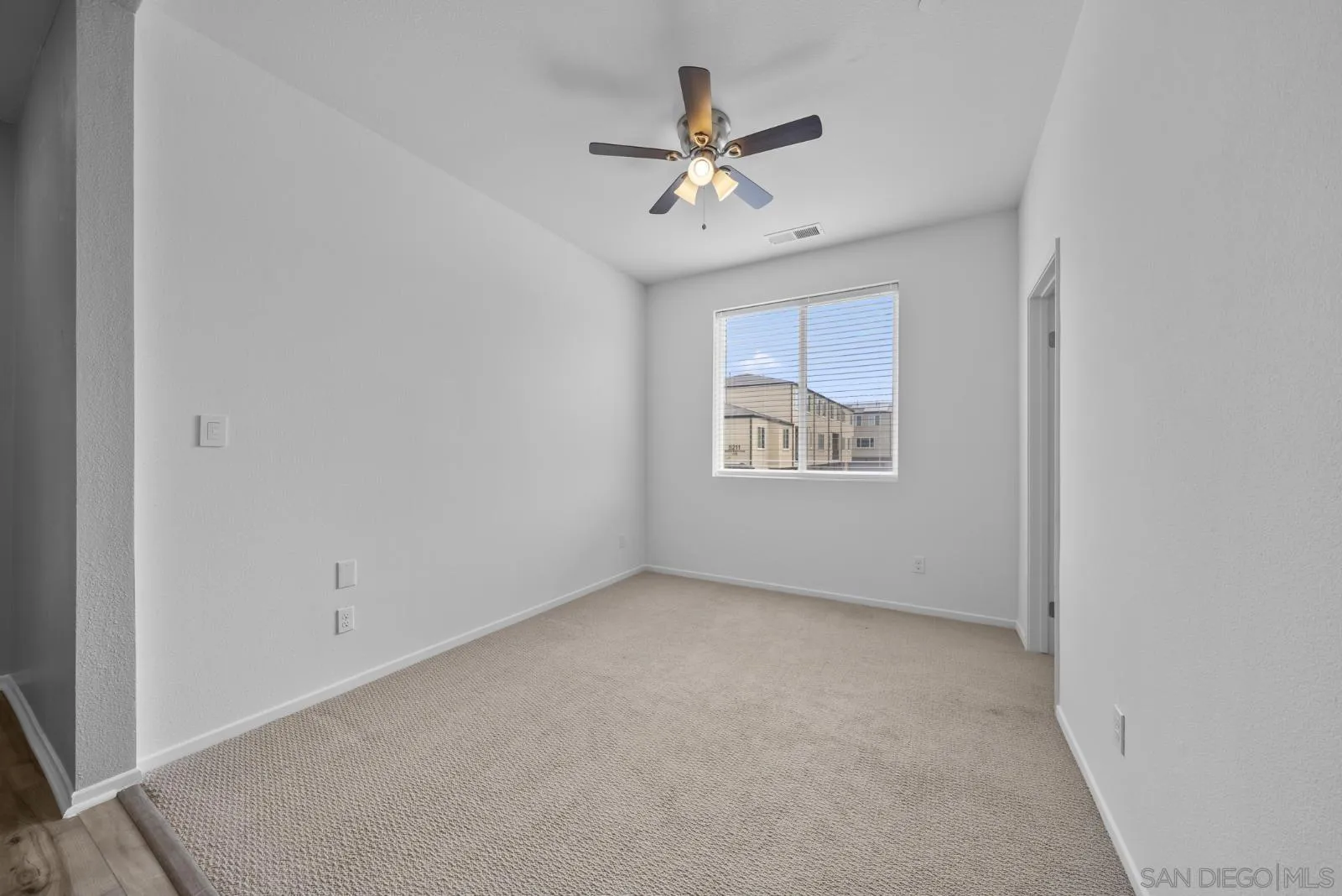 Photo #10: 260017909 Listing: Photo #10