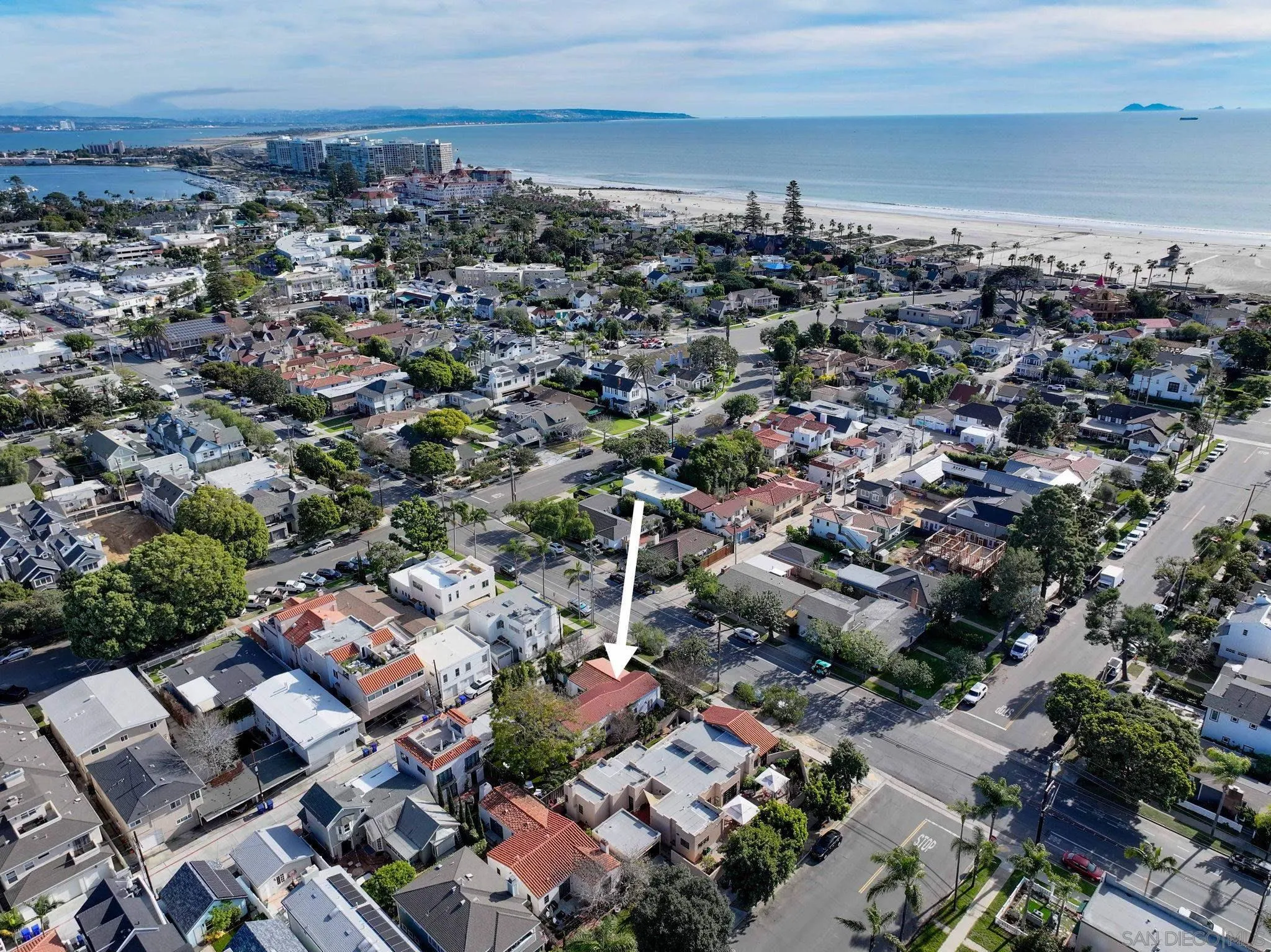 https://cdn.realtyfeed.com/cdn/127/260017912/9a83f84ef77a8af6064af6805f787f03.webp