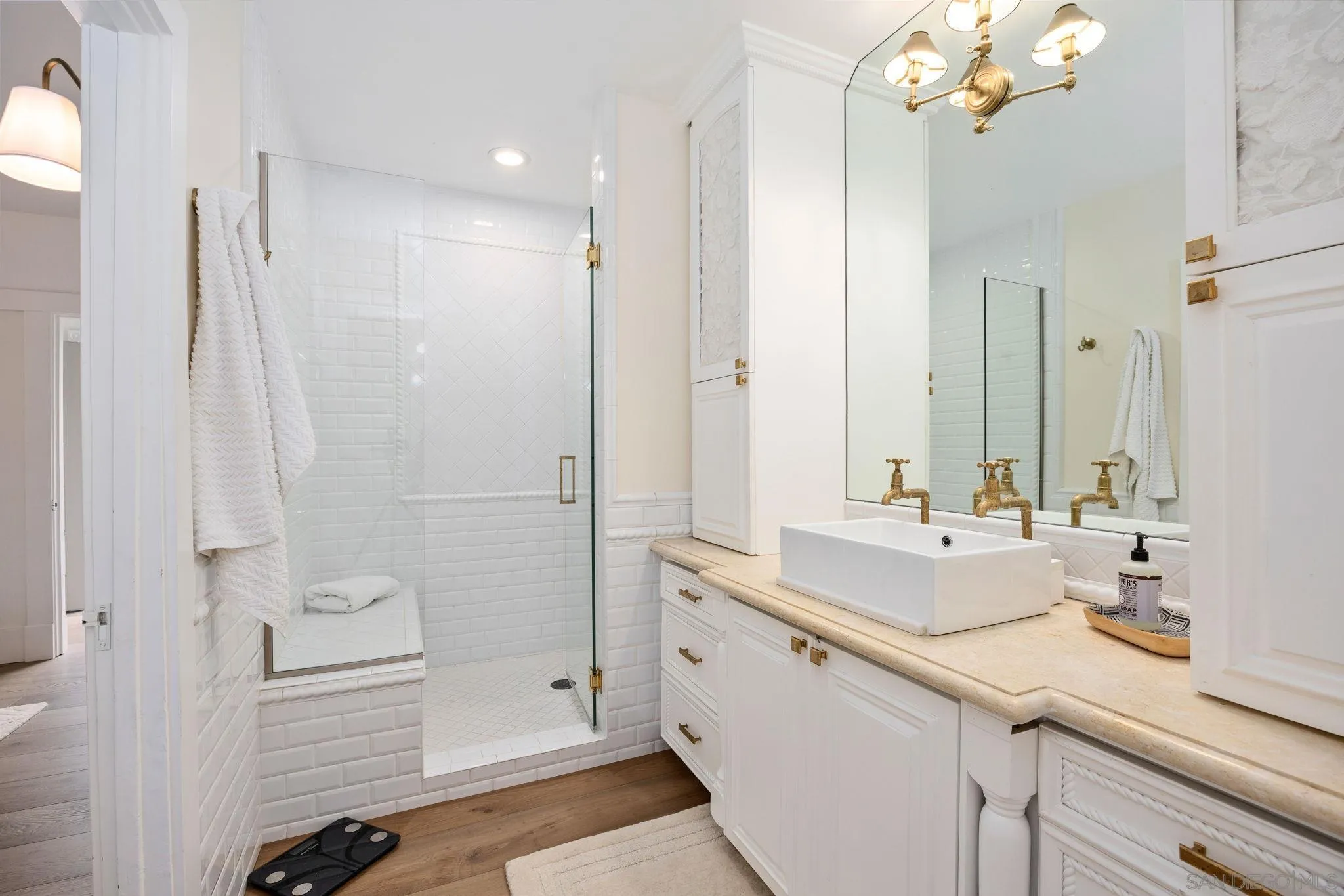 https://cdn.realtyfeed.com/cdn/127/260017912/9fe3dda4db3a4cb9859d0160179efb3d.webp