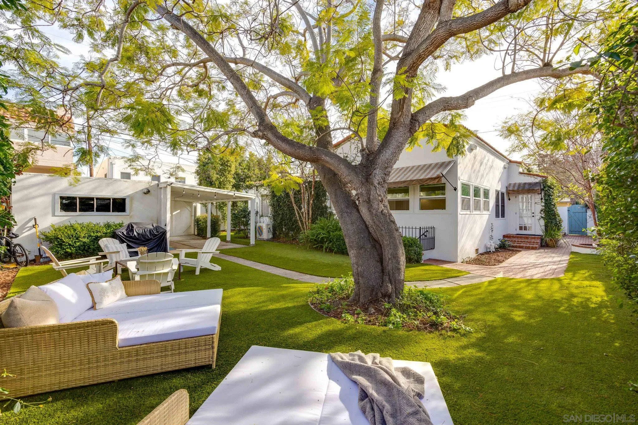 https://cdn.realtyfeed.com/cdn/127/260017912/d1ac1796a404fc63eace914da279b1a0.webp