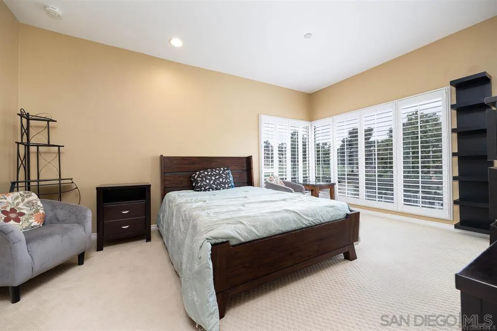 https://cdn.realtyfeed.com/cdn/127/260017913/183a298e125aa08f3707ee9e770cadcd.webp