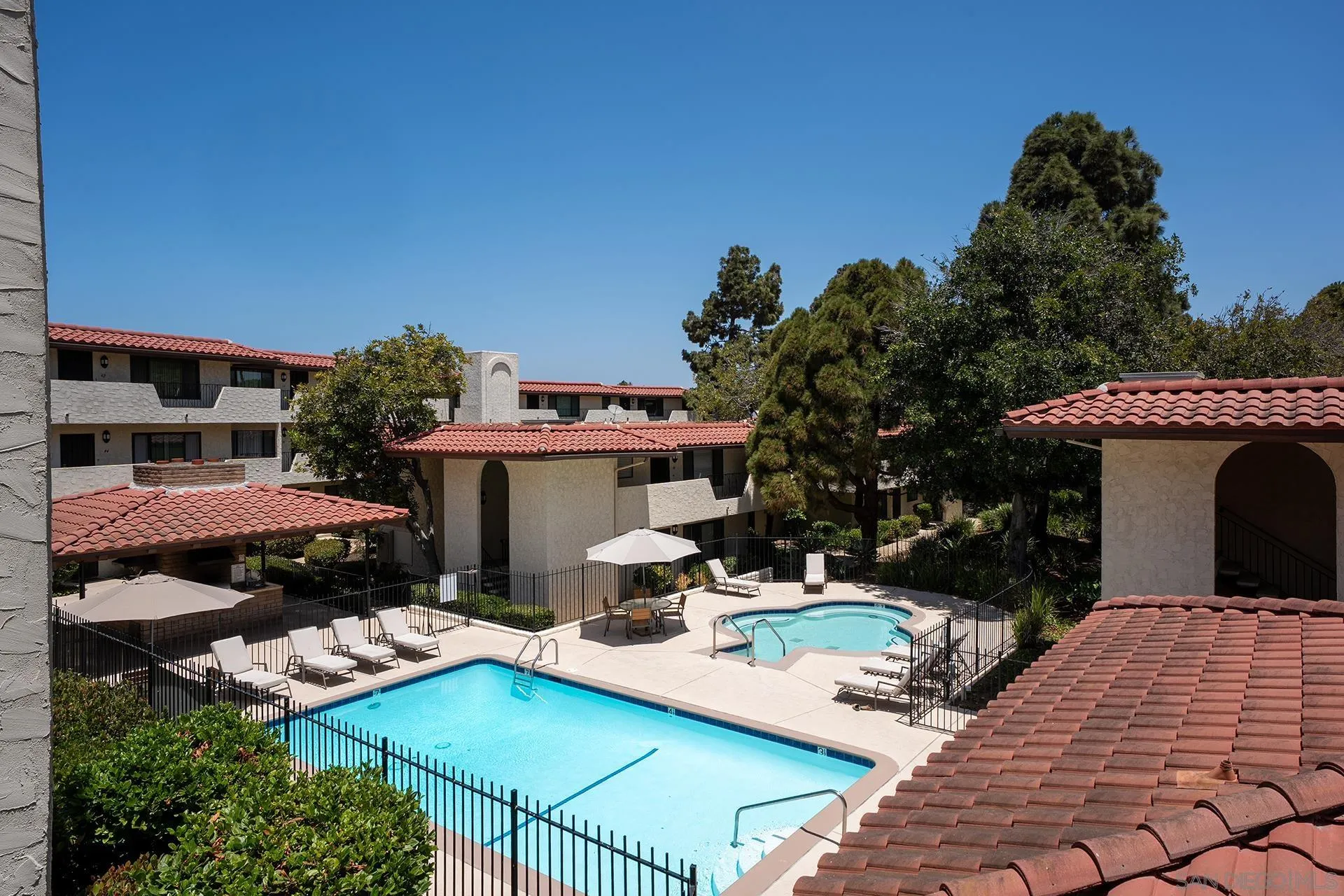 Photo #33: 260017915 Listing: Photo #33