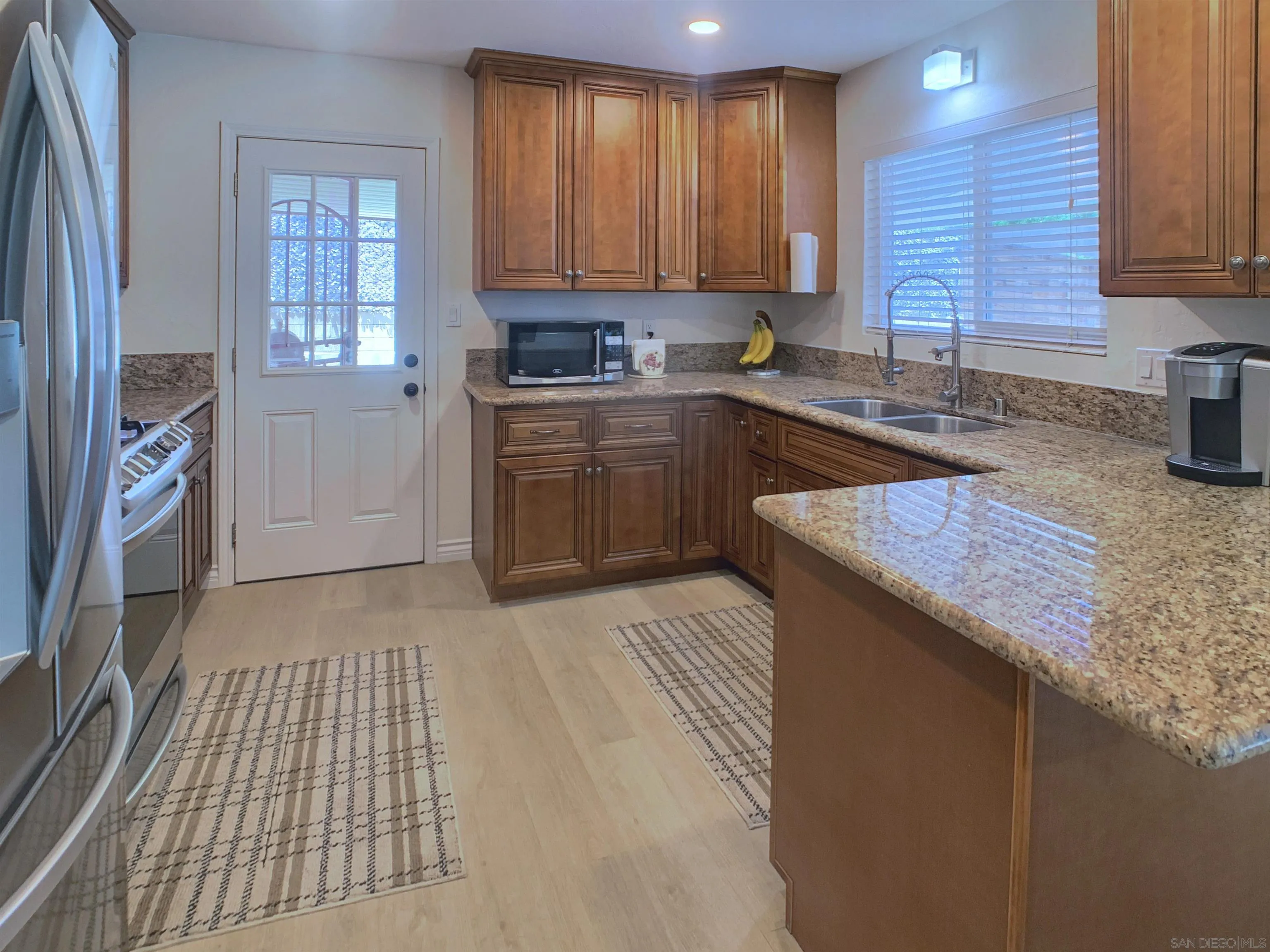 https://cdn.realtyfeed.com/cdn/127/260017916/093896c0f4d0bdc34632d46e3c12649f.webp
