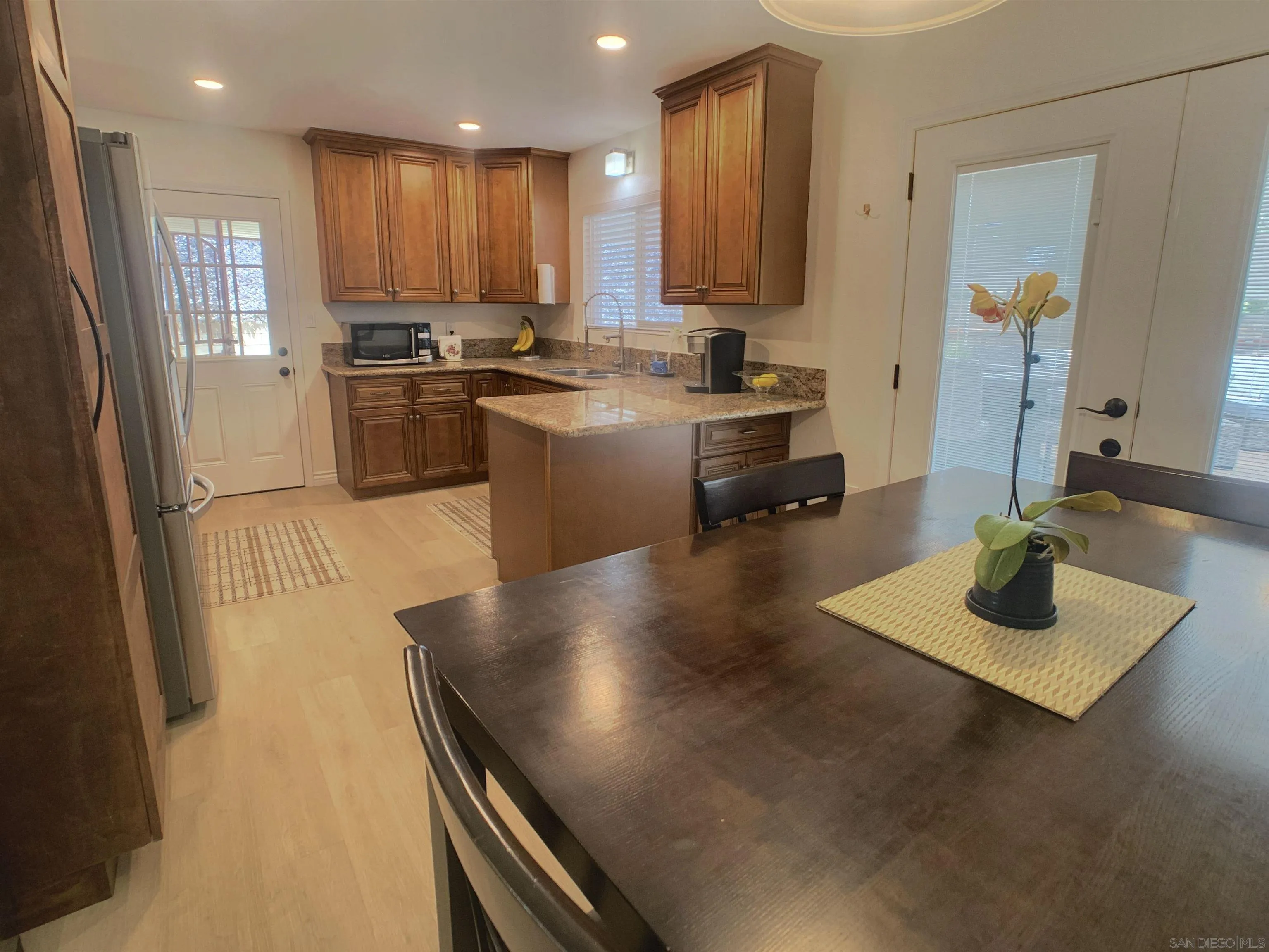 https://cdn.realtyfeed.com/cdn/127/260017916/10205838c640be3081761cd63c4b3fcb.webp