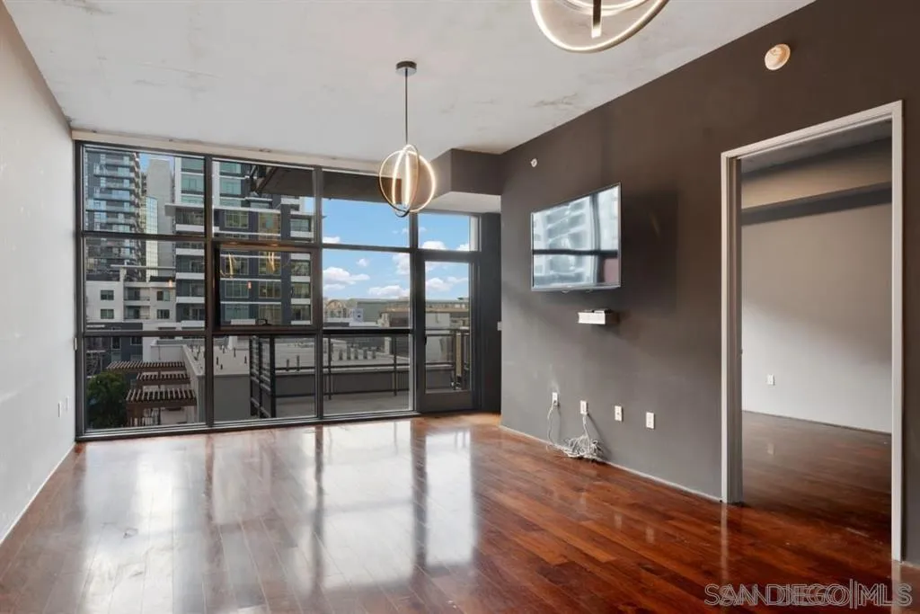 Photo #7: 260017930 Listing: Photo #7