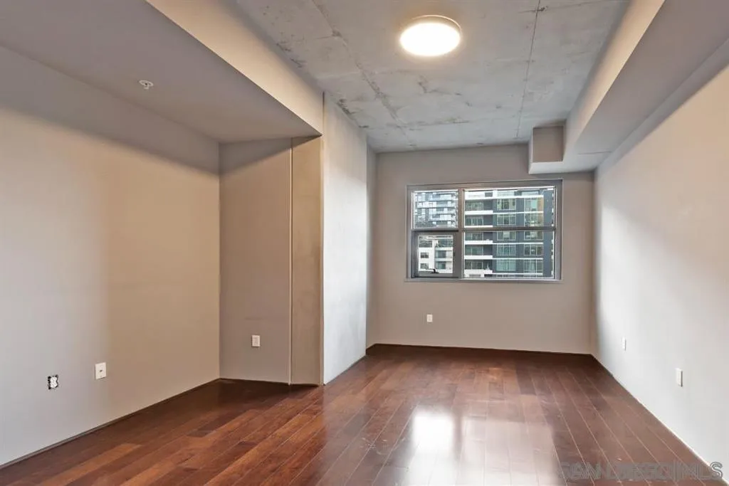 Photo #10: 260017930 Listing: Photo #10