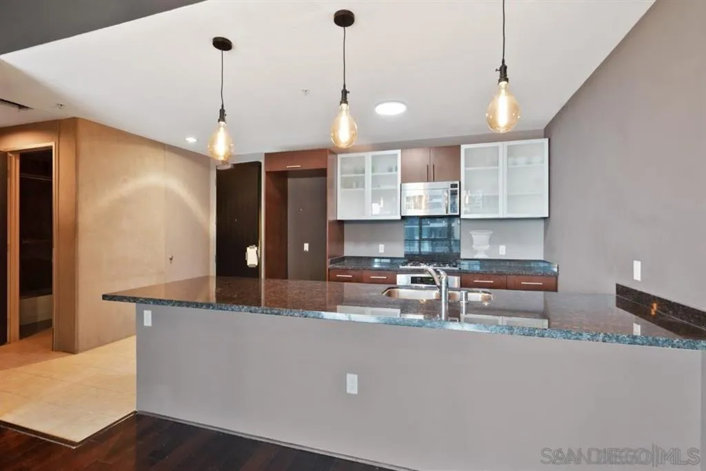 Photo #17: 260017930 Listing: Photo #17