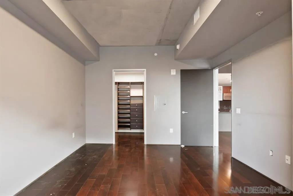 Photo #11: 260017930 Listing: Photo #11