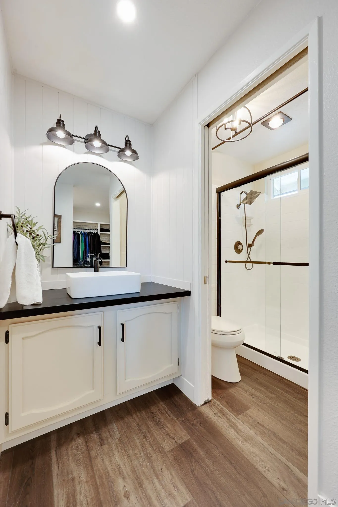 https://cdn.realtyfeed.com/cdn/127/260017931/81c38193c8d9cb9e710b39ce696808f1.webp