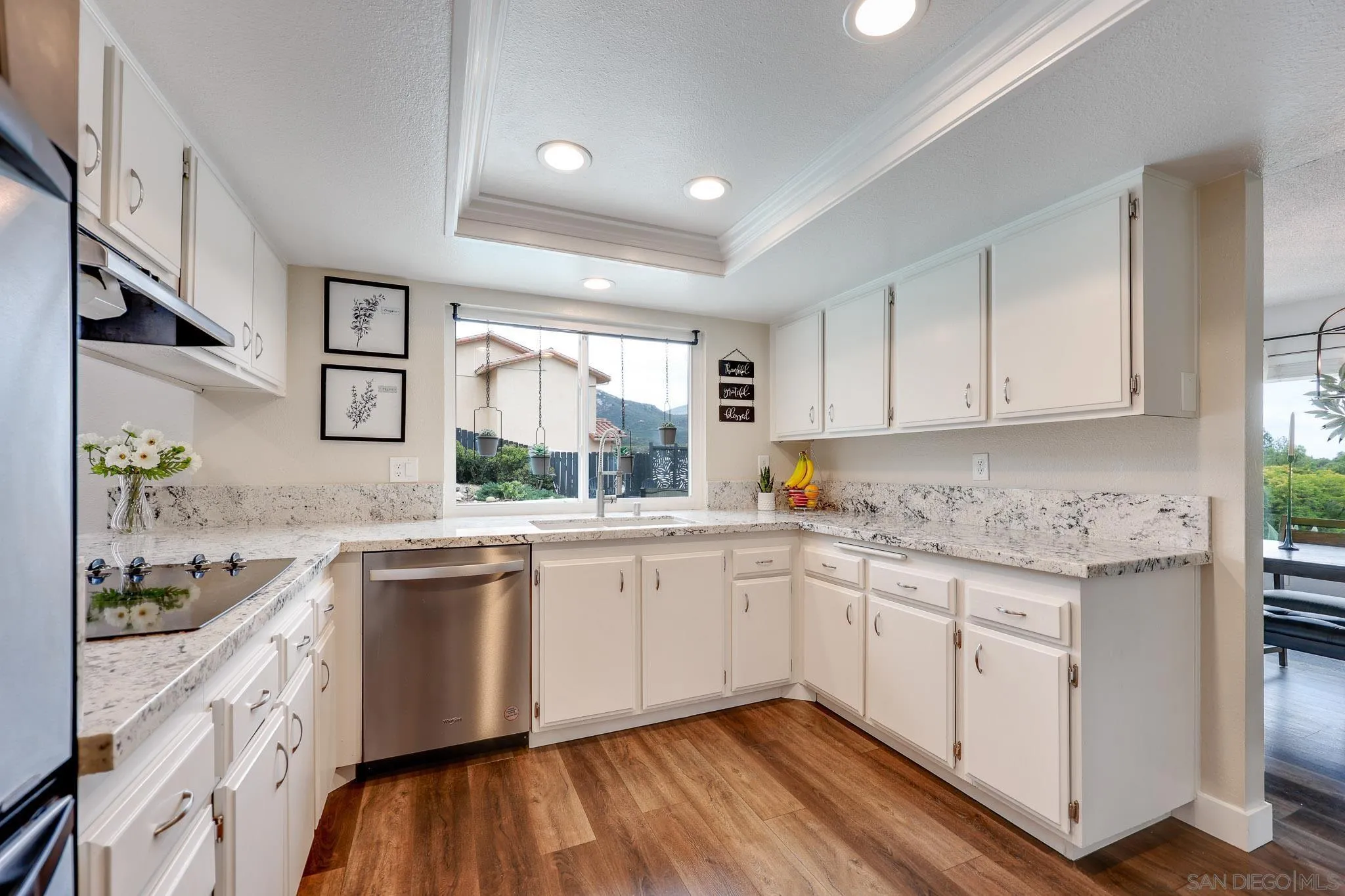 https://cdn.realtyfeed.com/cdn/127/260017931/deada770eccc736363e875cd360f6c43.webp