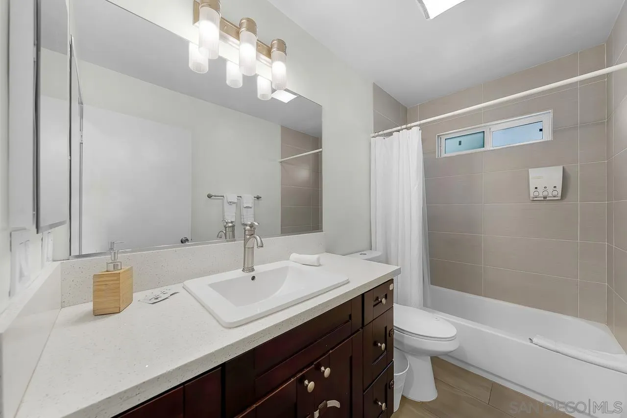 https://cdn.realtyfeed.com/cdn/127/260017935/703602ff797ab6dc080aa9808f1a5e75.webp