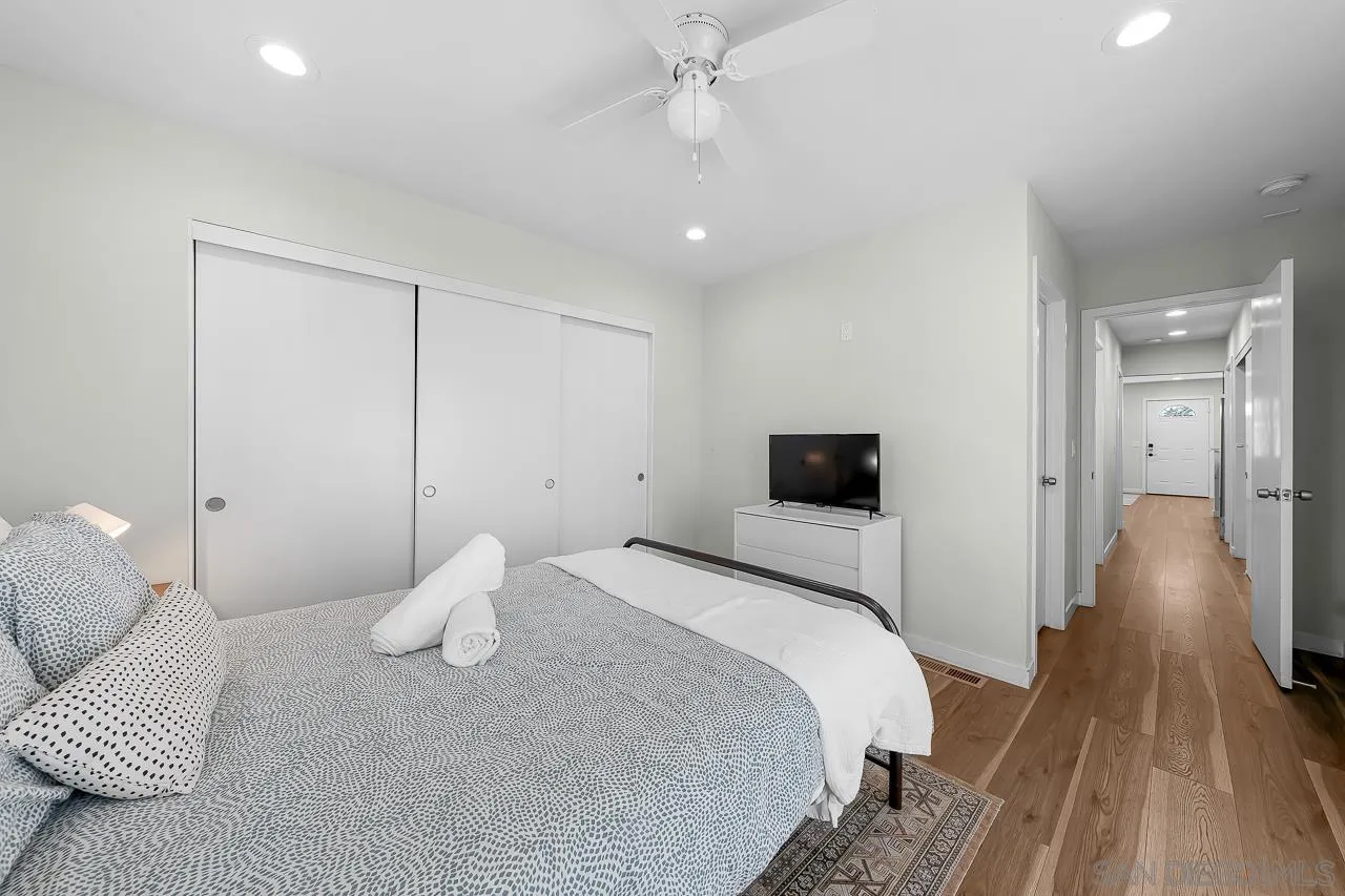 https://cdn.realtyfeed.com/cdn/127/260017935/75820cf584fad70ba0ed17eed3f40998.webp