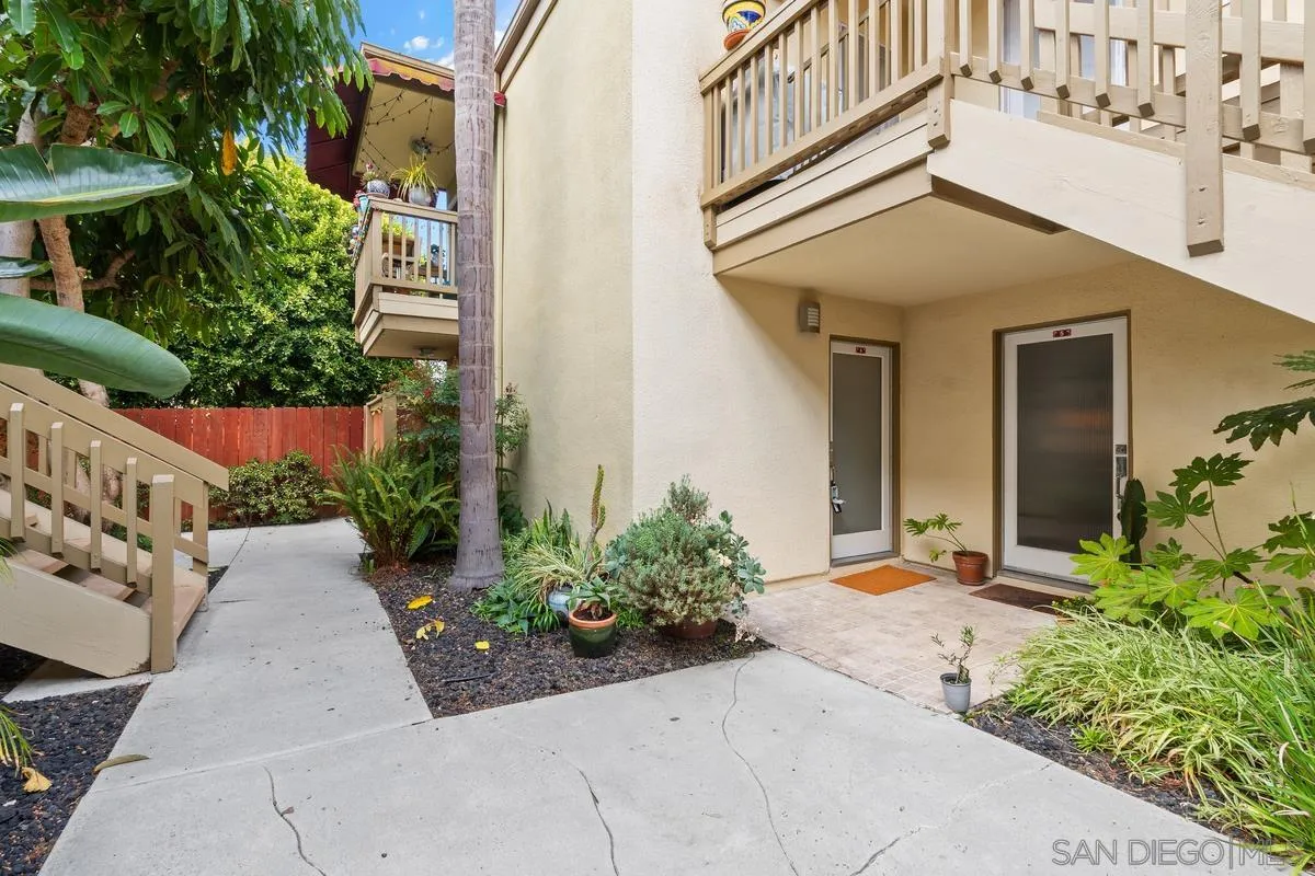 Photo #12: 260017937 Listing: Photo #12