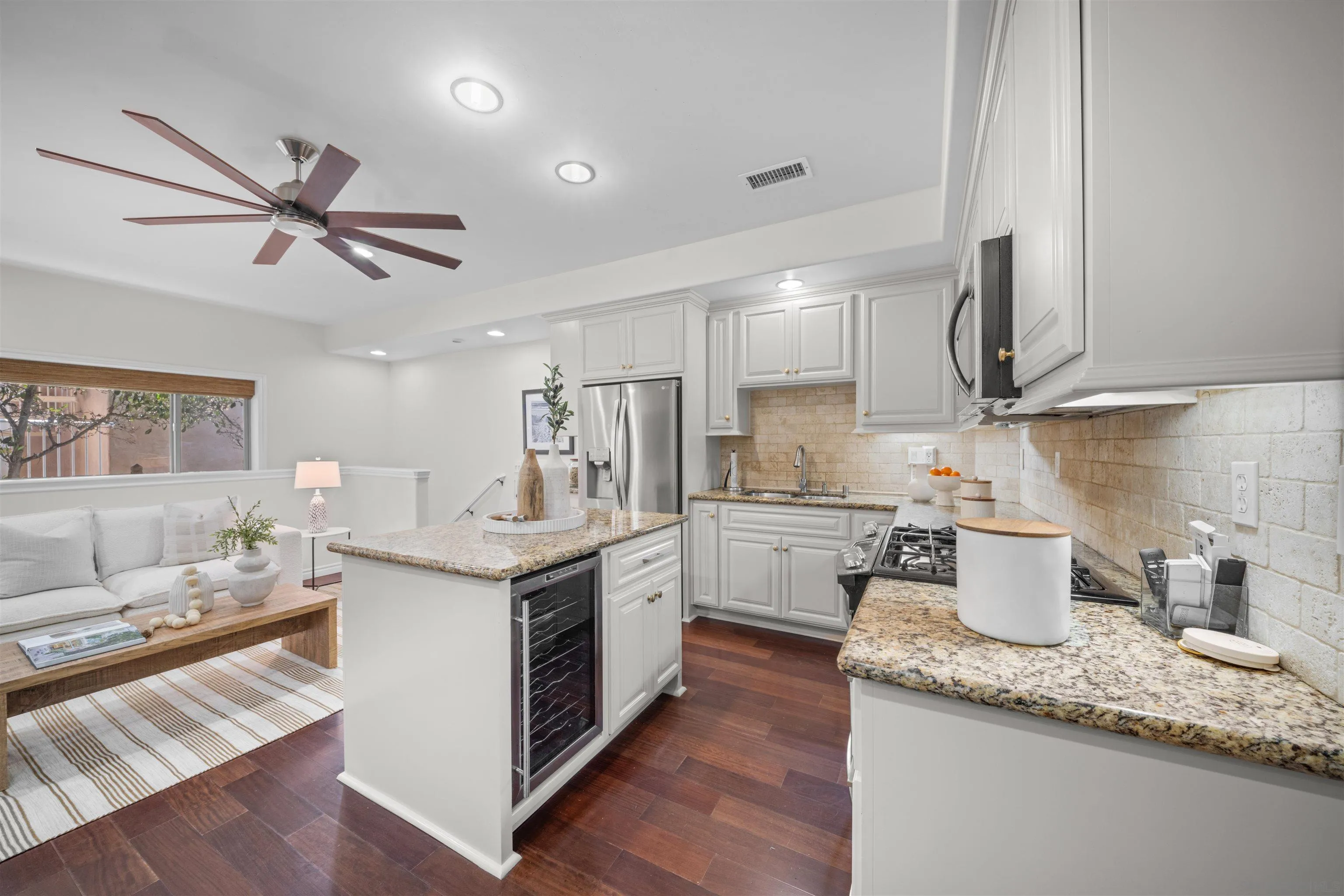 Photo #10: 260017943 Listing: Photo #10