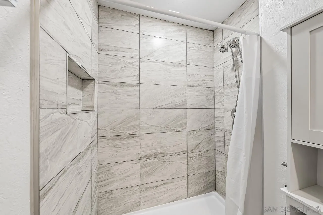 https://cdn.realtyfeed.com/cdn/127/260017946/4f48a832400b7066cf854eb18f0528a4.webp