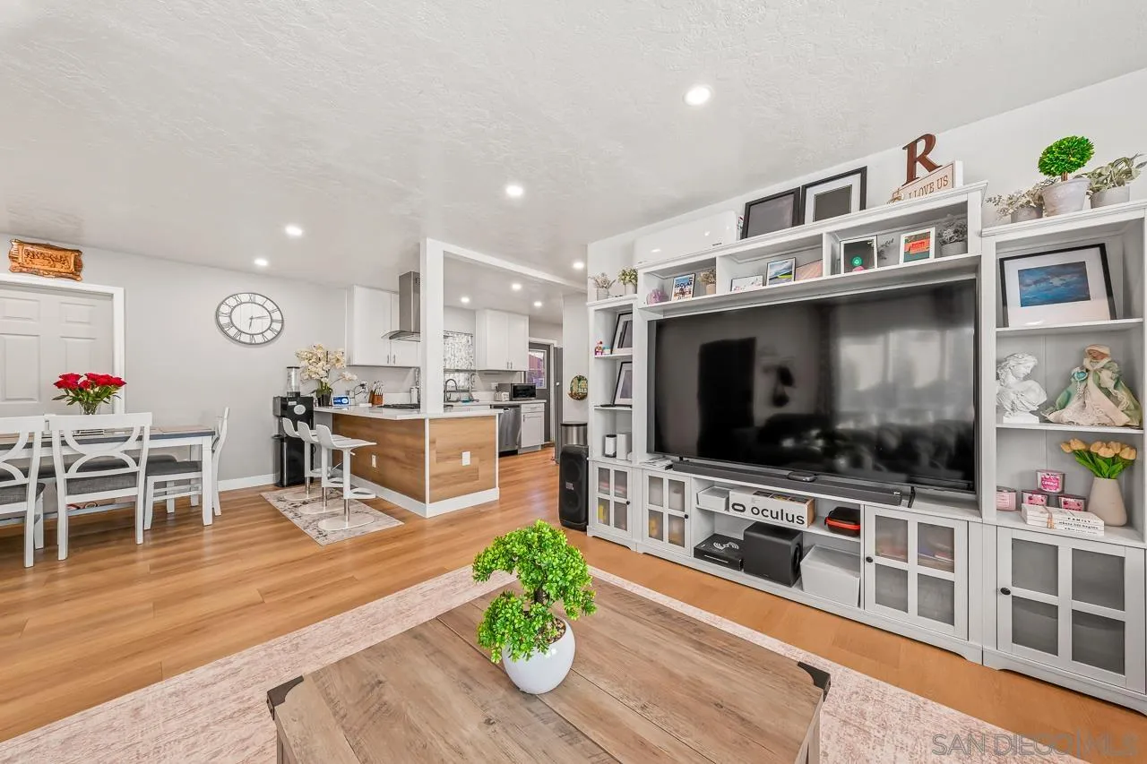 https://cdn.realtyfeed.com/cdn/127/260017946/7a834f95794512abf87a4ea07c621001.webp