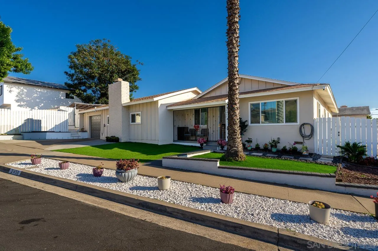 https://cdn.realtyfeed.com/cdn/127/260017946/8c5ee0d50c93f1b2fb2efe72cbfa4d7f.webp