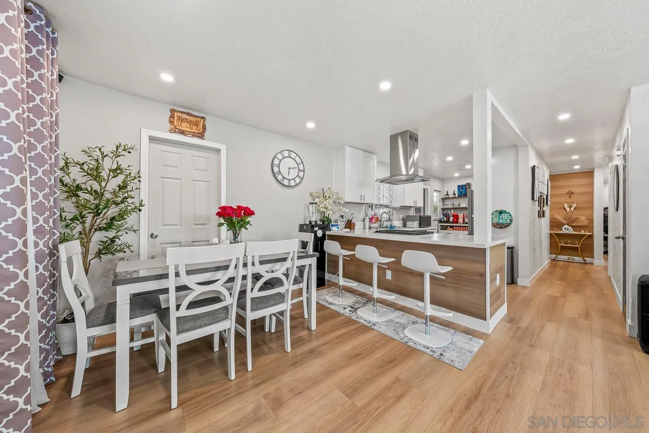 https://cdn.realtyfeed.com/cdn/127/260017946/d978c118e84829815c582cd5433f61c3.webp