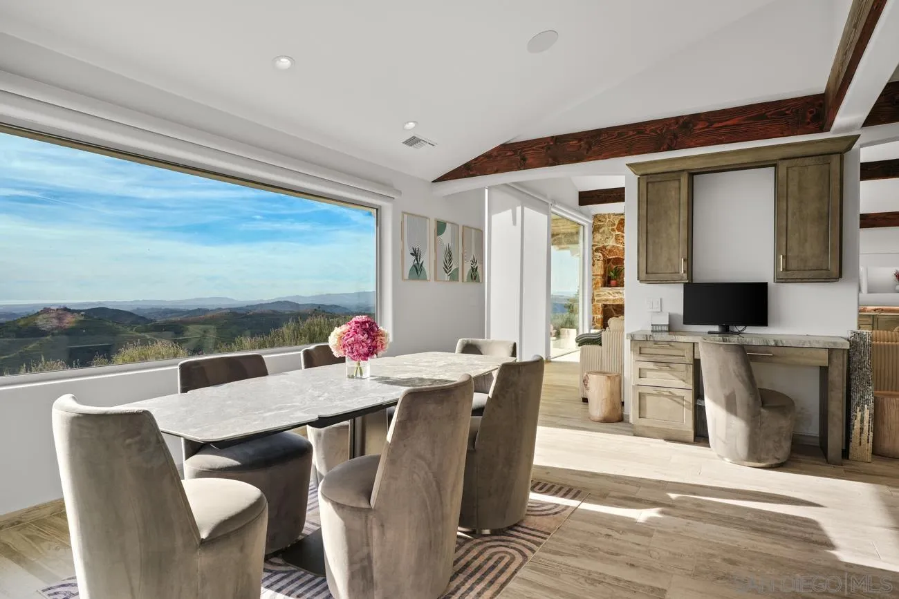 https://cdn.realtyfeed.com/cdn/127/260017949/4ba21a3d91d3cd91a47d348007e3300e.webp