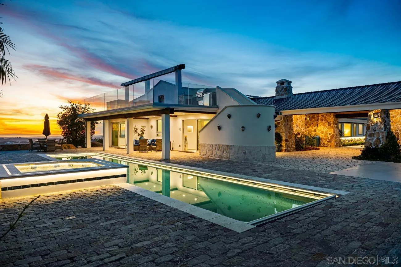 https://cdn.realtyfeed.com/cdn/127/260017949/4d1309f67173d10be3e136d4b3366dc4.webp