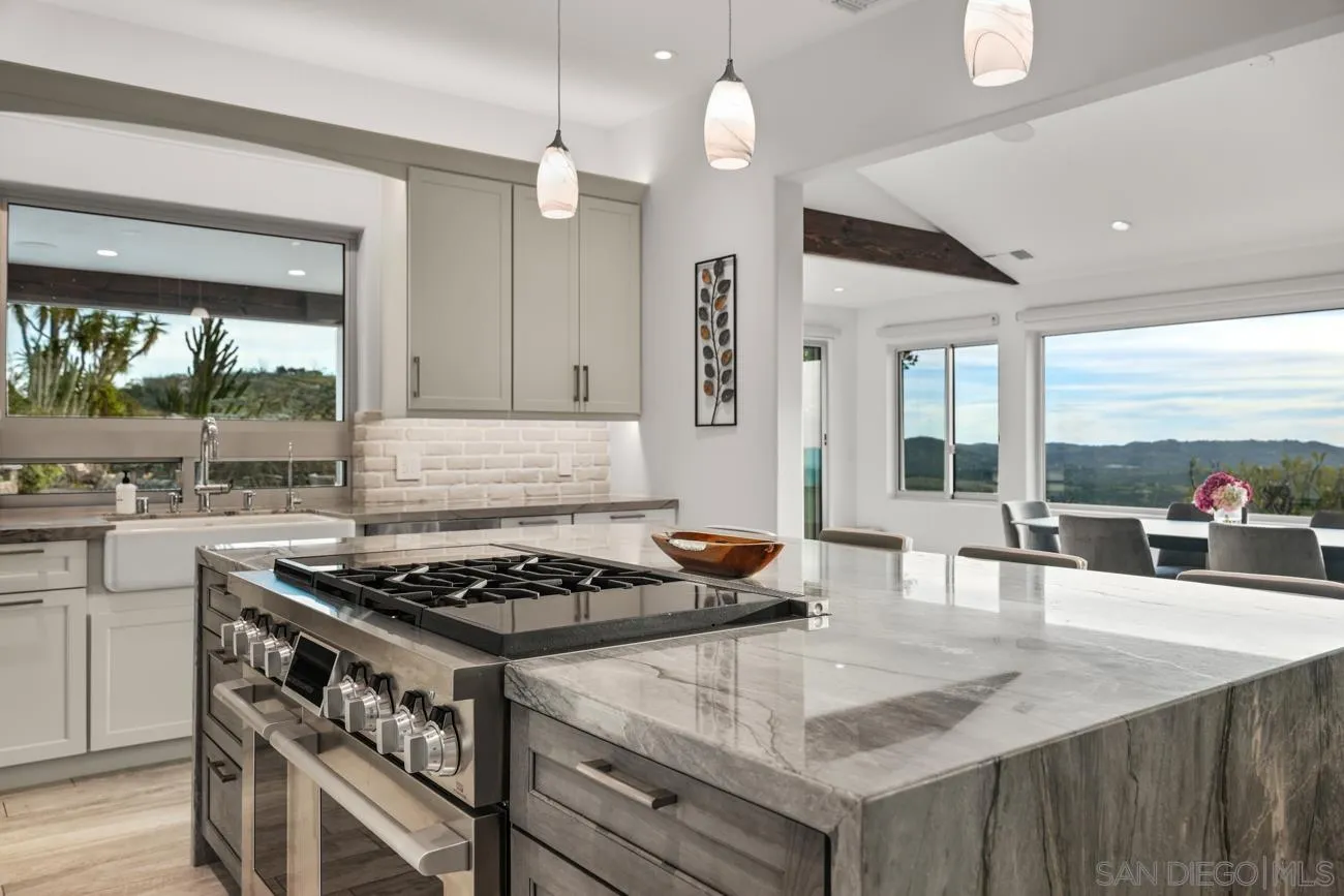 https://cdn.realtyfeed.com/cdn/127/260017949/768bea530cb796b0af44e96616179d03.webp