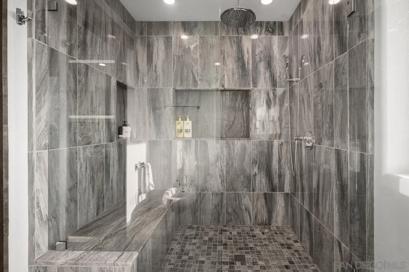 https://cdn.realtyfeed.com/cdn/127/260017949/7ff42f209da79990e7ca28bcaeb88649.webp