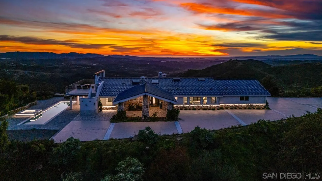 https://cdn.realtyfeed.com/cdn/127/260017949/c95ced165340fb61e9e6a3e11e1de606.webp