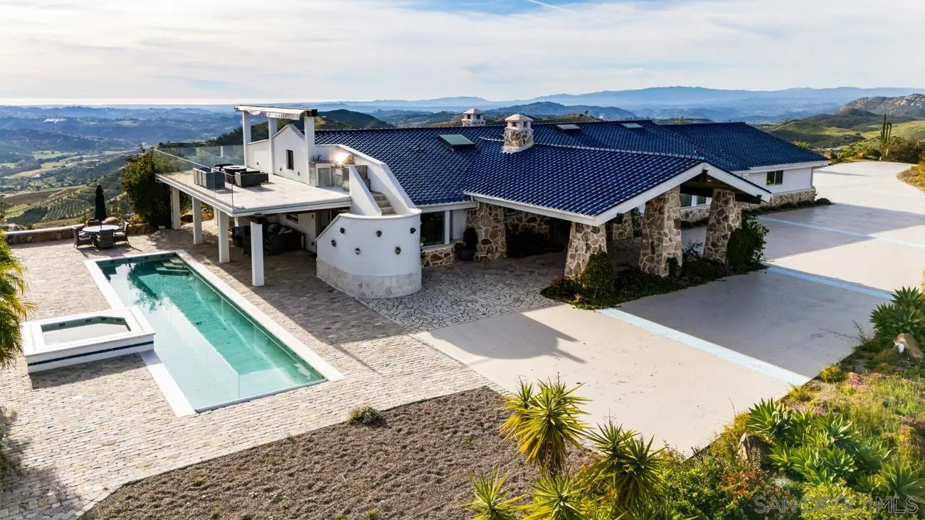 https://cdn.realtyfeed.com/cdn/127/260017949/cc86dbd30d1d680080c49bd486b4c059.webp