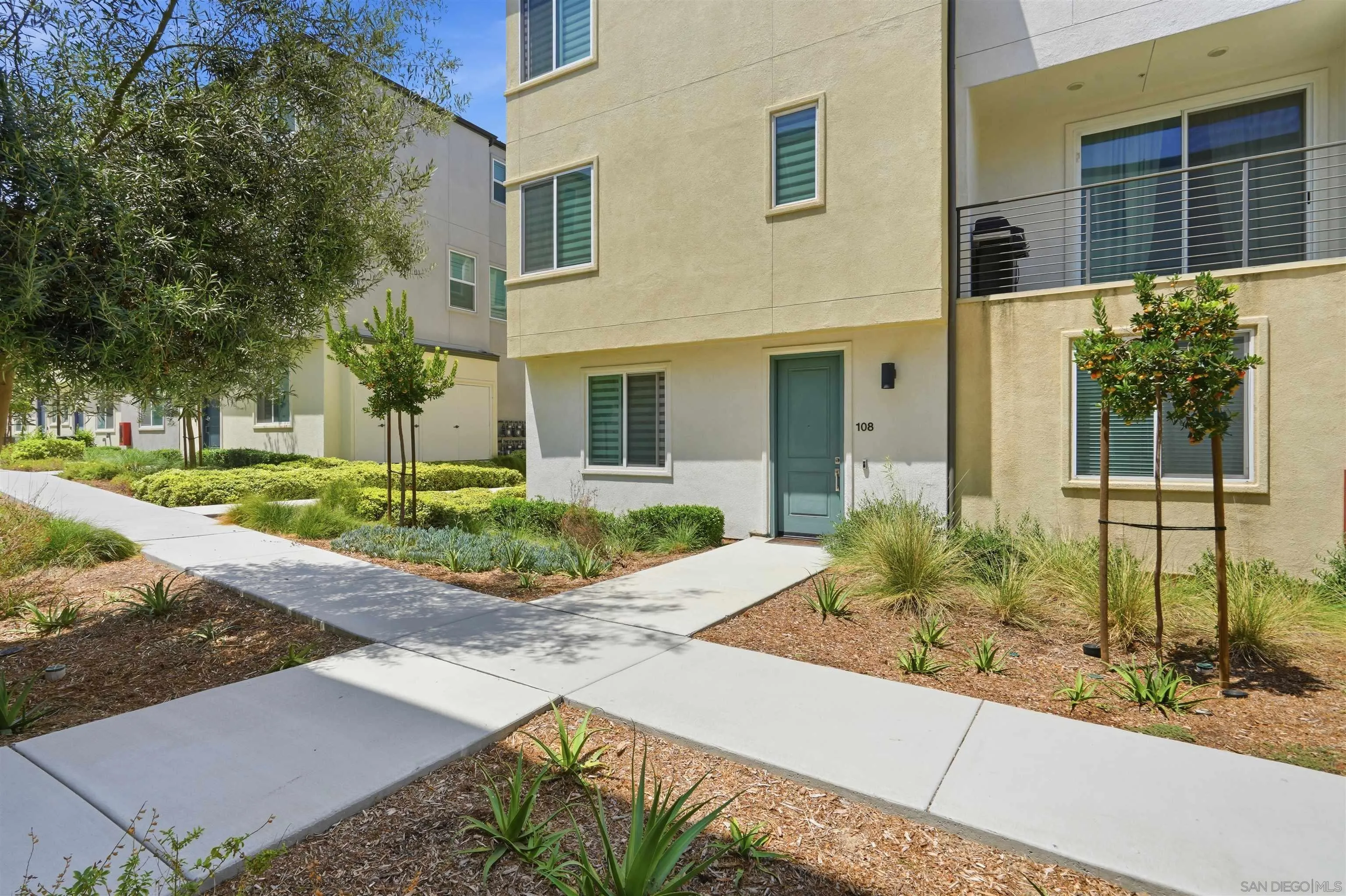 https://cdn.realtyfeed.com/cdn/127/260017961/2c4175317fc7a698e1bc5a9954fd433d.webp