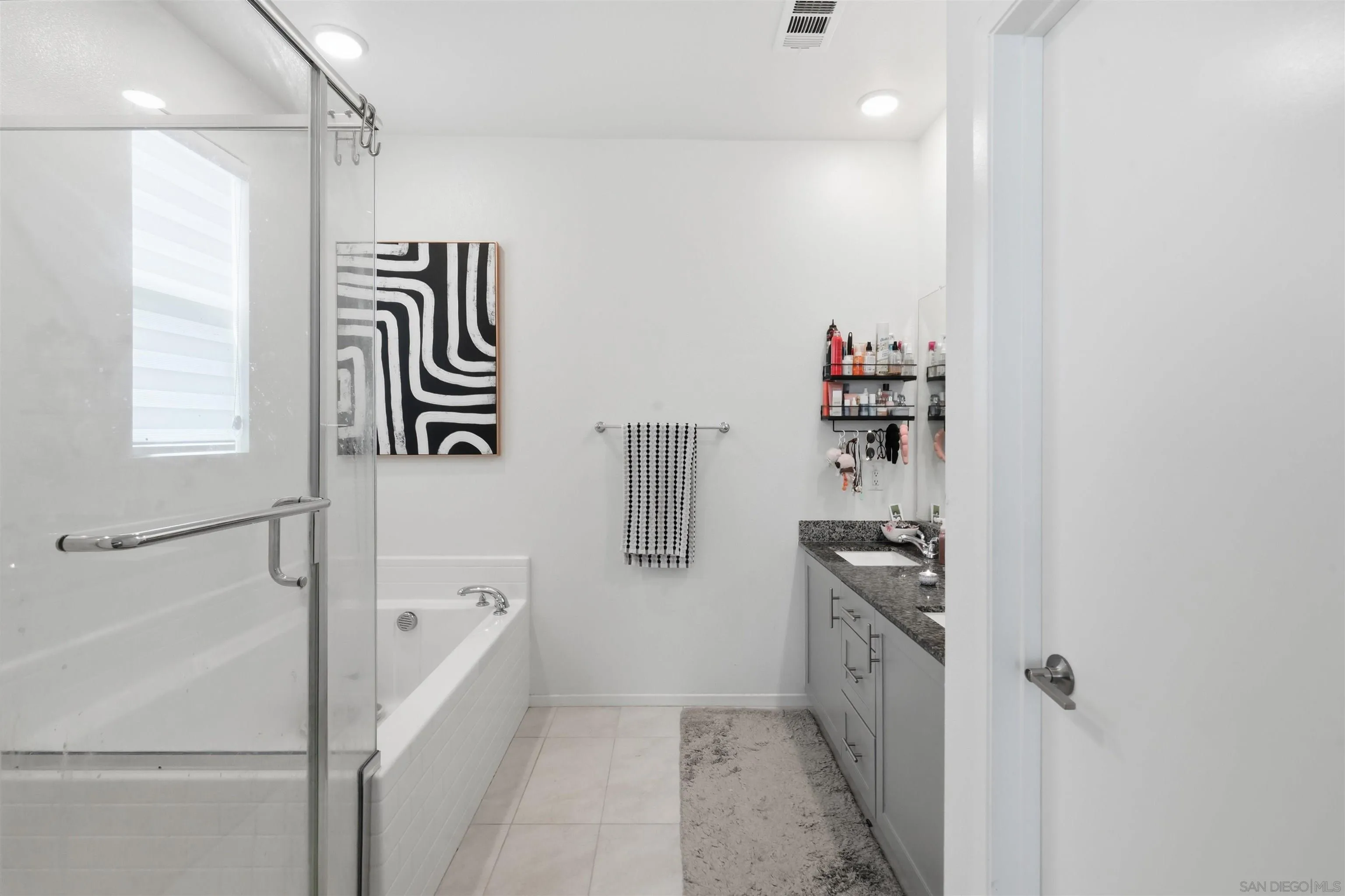 https://cdn.realtyfeed.com/cdn/127/260017961/79ce47e0f71fb519db8e026b76ee55e1.webp