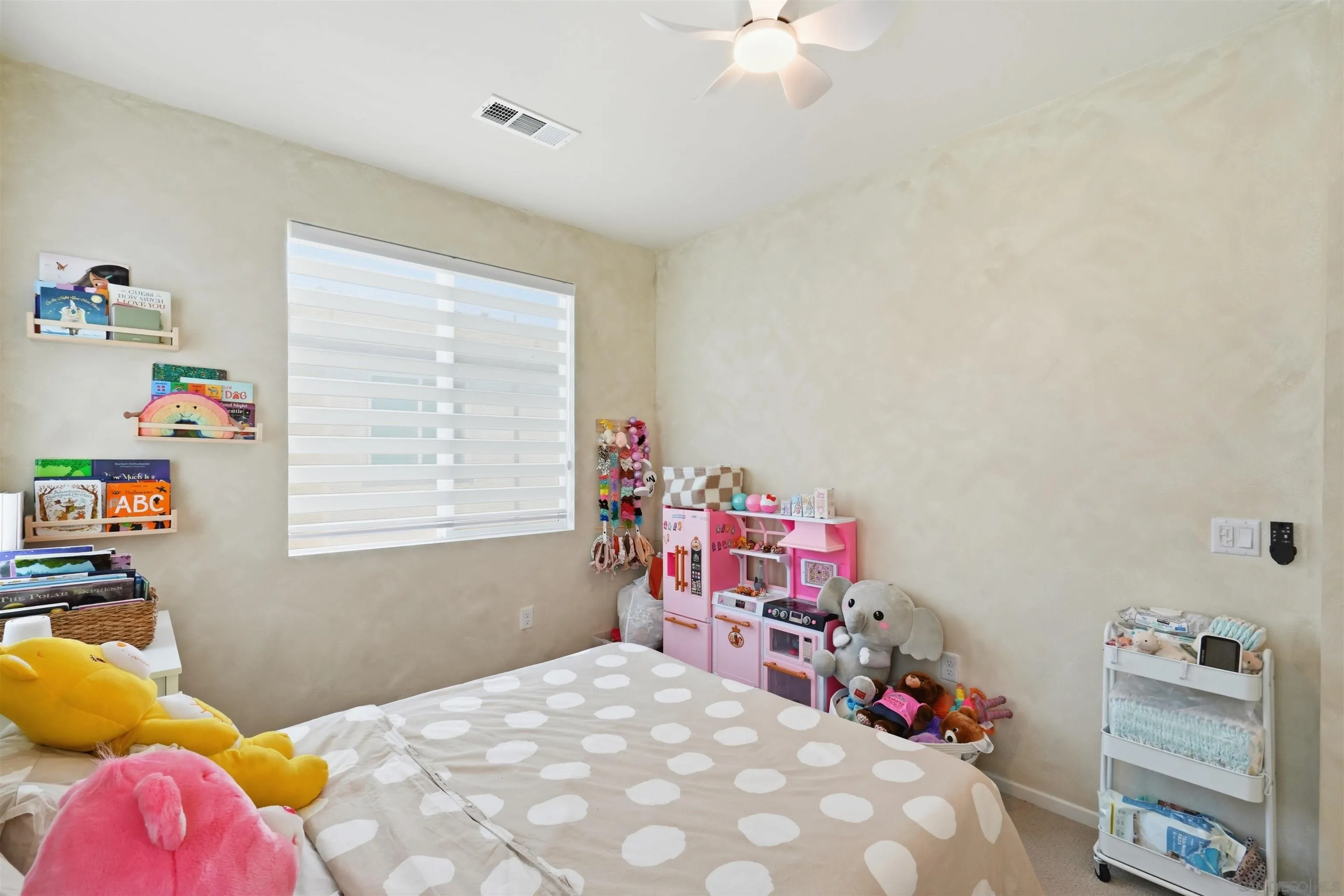 https://cdn.realtyfeed.com/cdn/127/260017961/8e4bd751c6b1820aa83e3aa4ac8a530a.webp