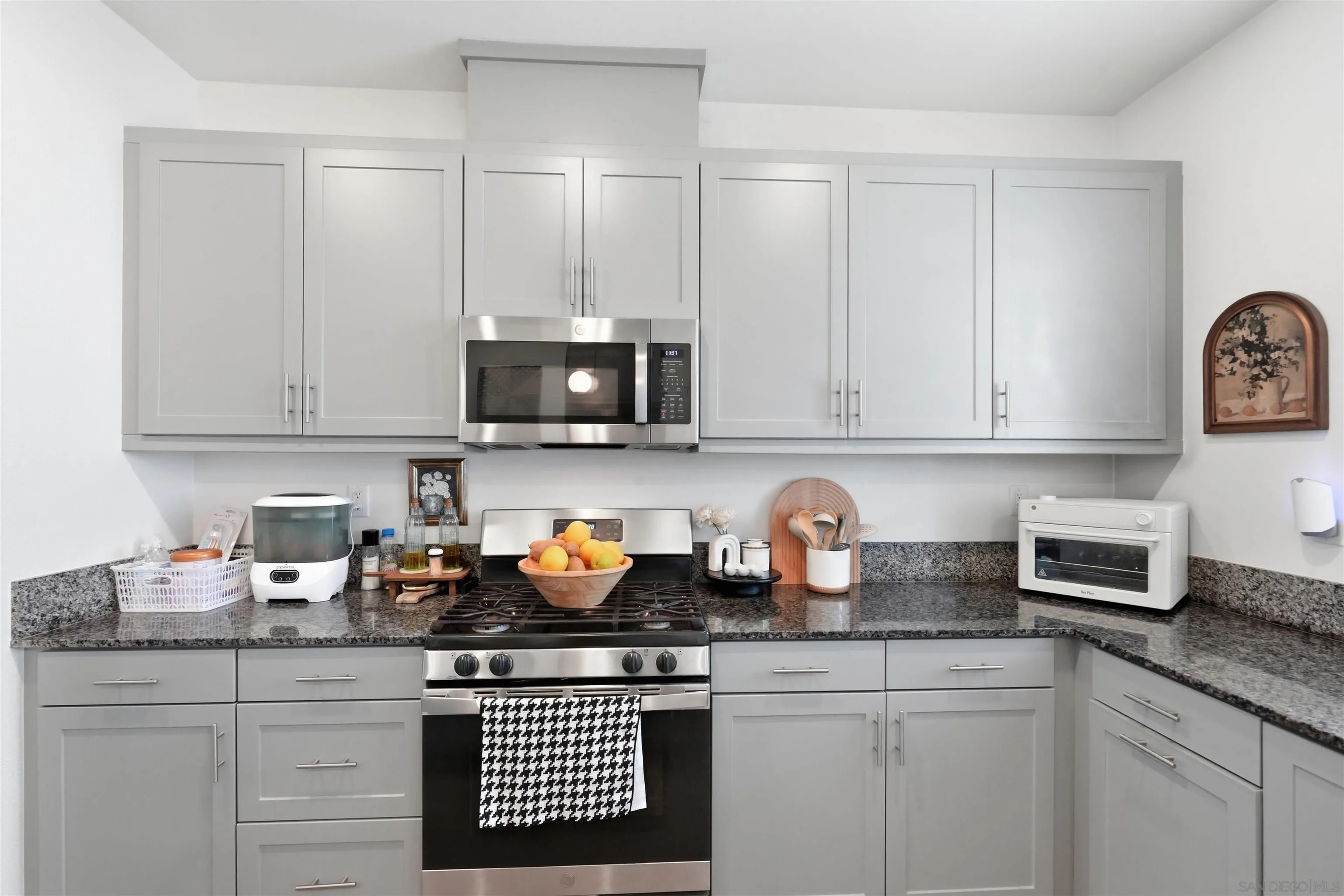 https://cdn.realtyfeed.com/cdn/127/260017961/ac6edd5bd1e3657d3ccfddc3d09854b6.webp
