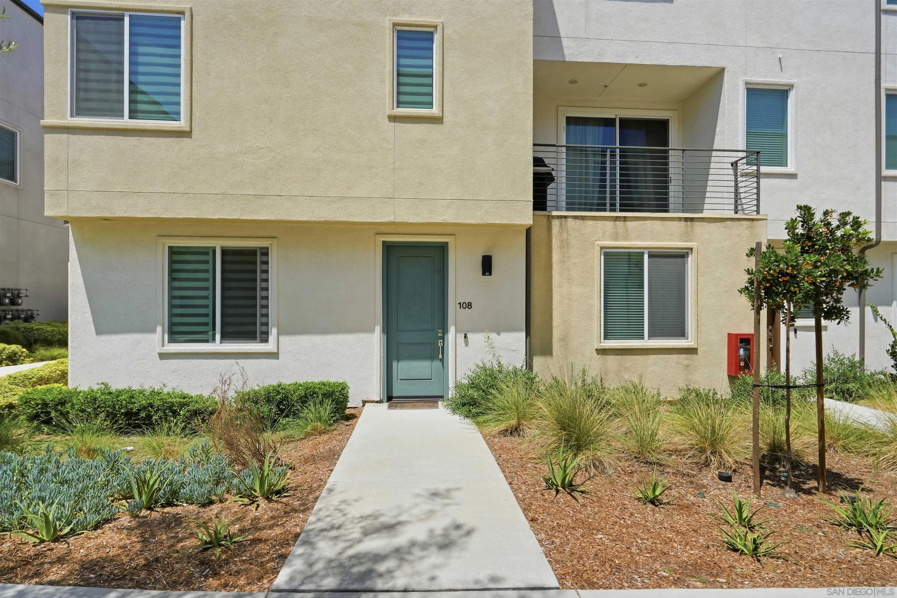 https://cdn.realtyfeed.com/cdn/127/260017961/ad33827be2d261f6f93e70cd8019e94e.webp