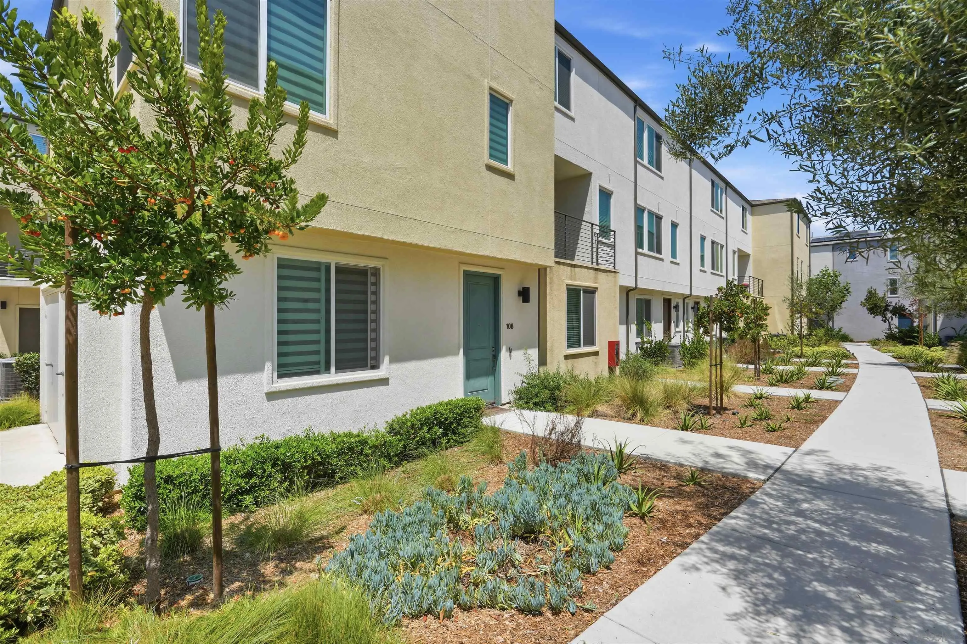 https://cdn.realtyfeed.com/cdn/127/260017961/eff196c8b8371dfd7c9774845bf50358.webp