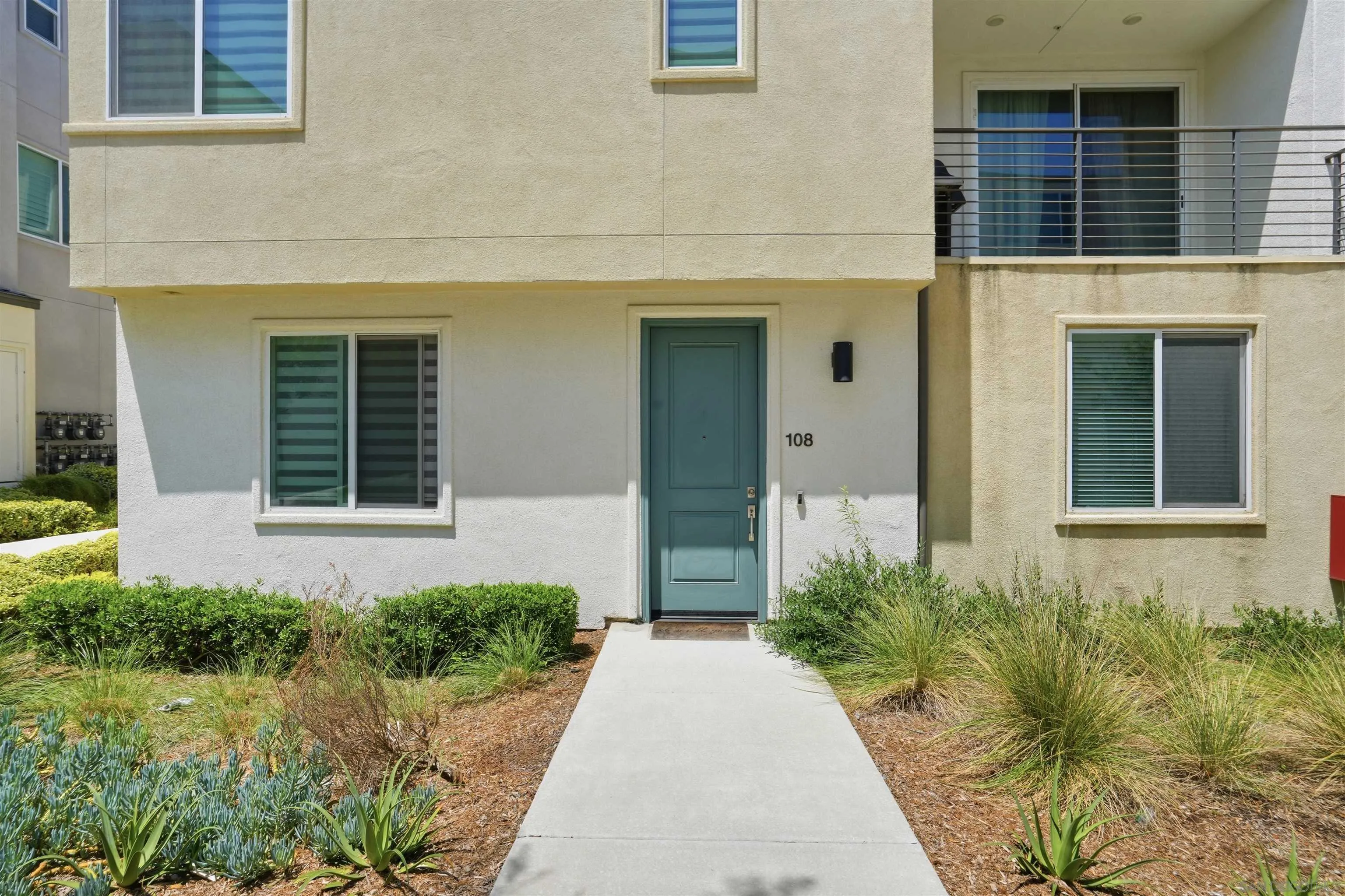 https://cdn.realtyfeed.com/cdn/127/260017961/f4ffca996e5a578c6ccdc162a045386e.webp