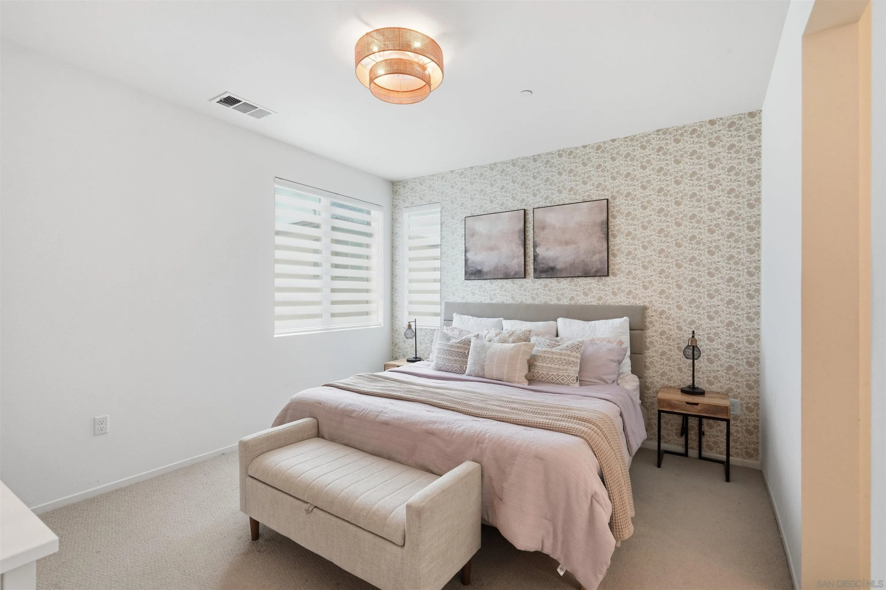 https://cdn.realtyfeed.com/cdn/127/260017961/f5aef5d44393a8adcf7339119444e3b4.webp