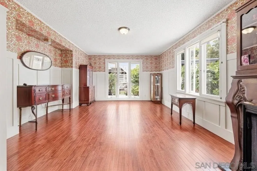 https://cdn.realtyfeed.com/cdn/127/260017963/a9a21516443b23edb89dc3e6c029b29a.webp
