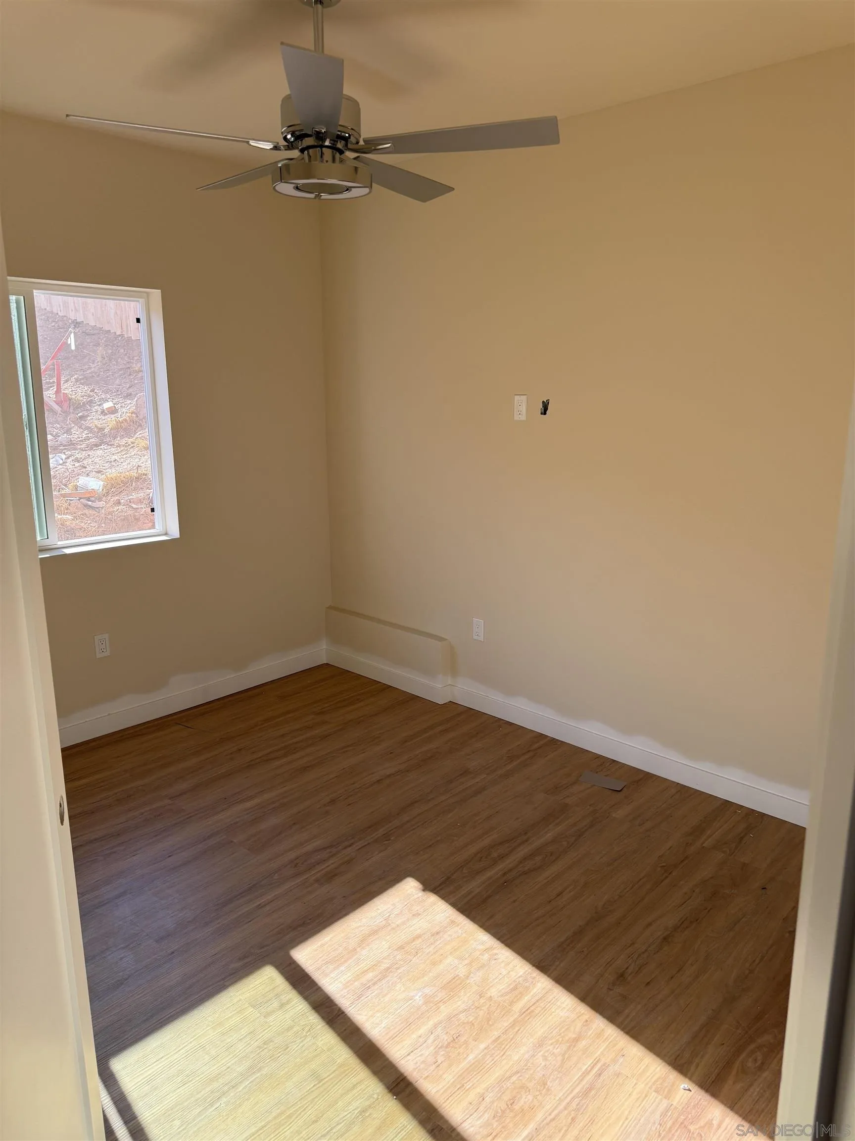 https://cdn.realtyfeed.com/cdn/127/260017964/af0cd972928fa67e1a0cd7b23d2a77fe.webp
