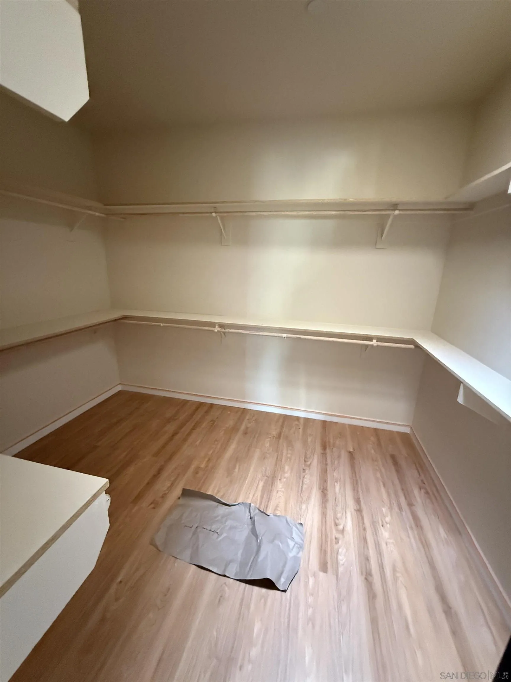 https://cdn.realtyfeed.com/cdn/127/260017964/c414e36c5209e761adad930441a18450.webp