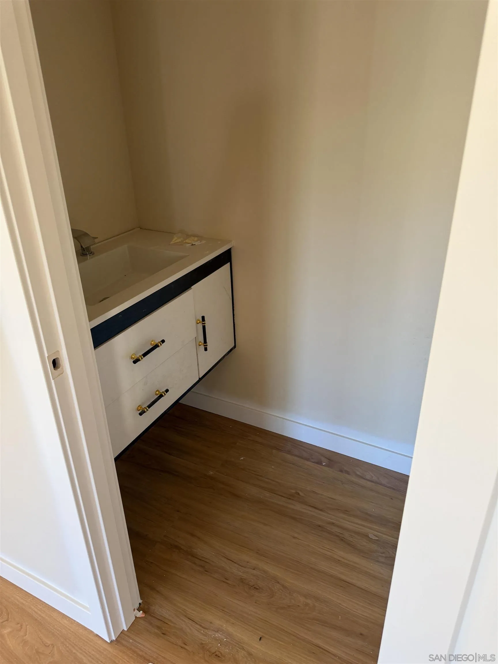 https://cdn.realtyfeed.com/cdn/127/260017964/f30431b747dd48e9035d1201c845cc1d.webp