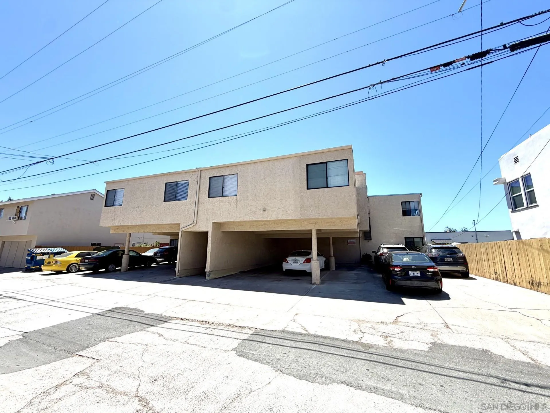 https://cdn.realtyfeed.com/cdn/127/260017965/a0cbed0d535899cc431ae9f2c2456125.webp