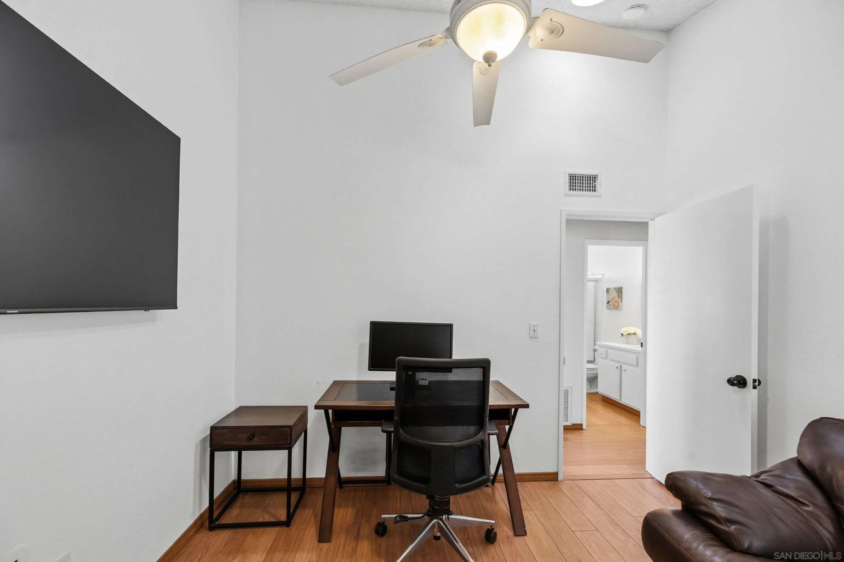 https://cdn.realtyfeed.com/cdn/127/260017968/94dd376c417d0bbb55f71e9a91548fba.webp