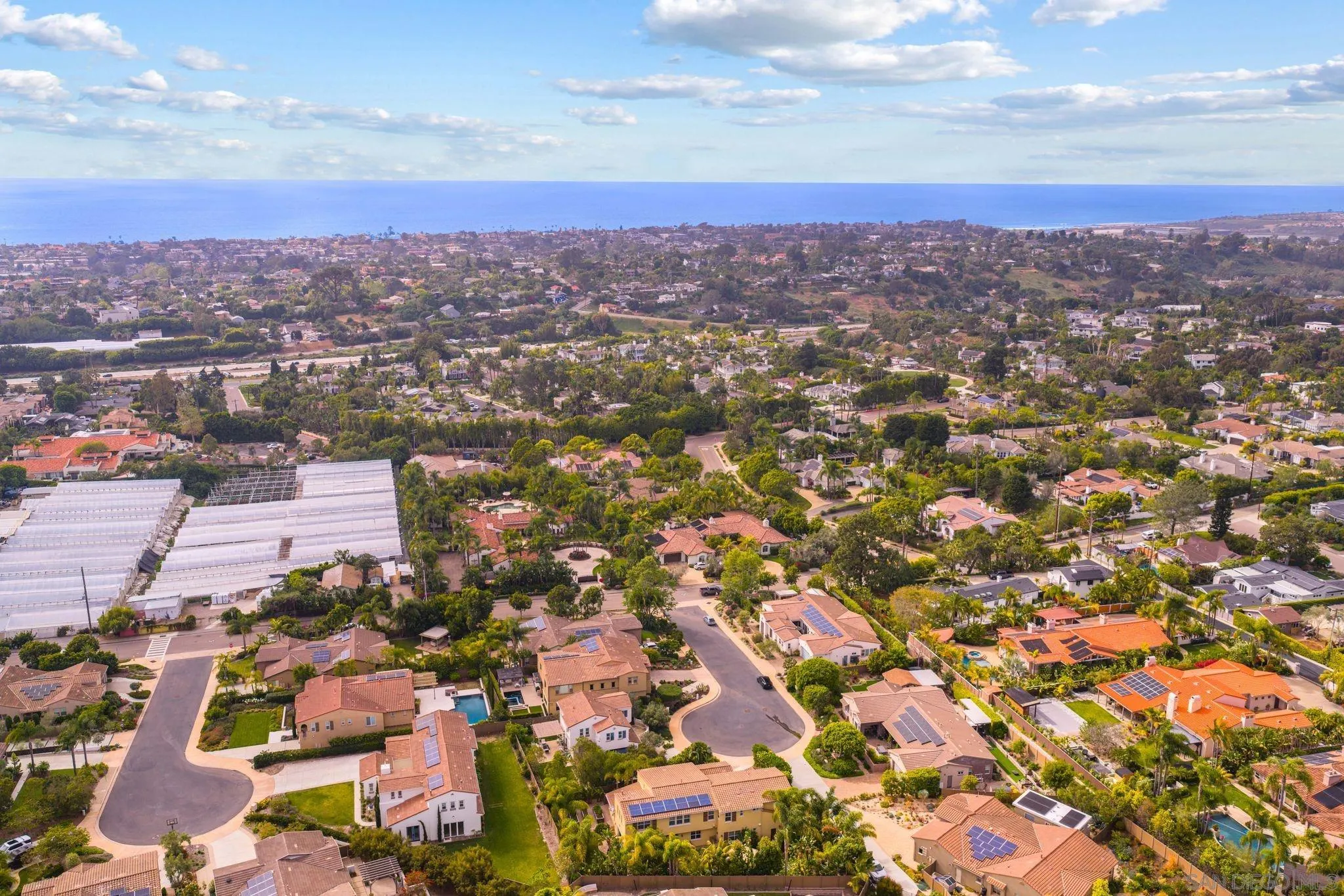 https://cdn.realtyfeed.com/cdn/127/260017970/115609bec992187a353e0cd71b96074f.webp