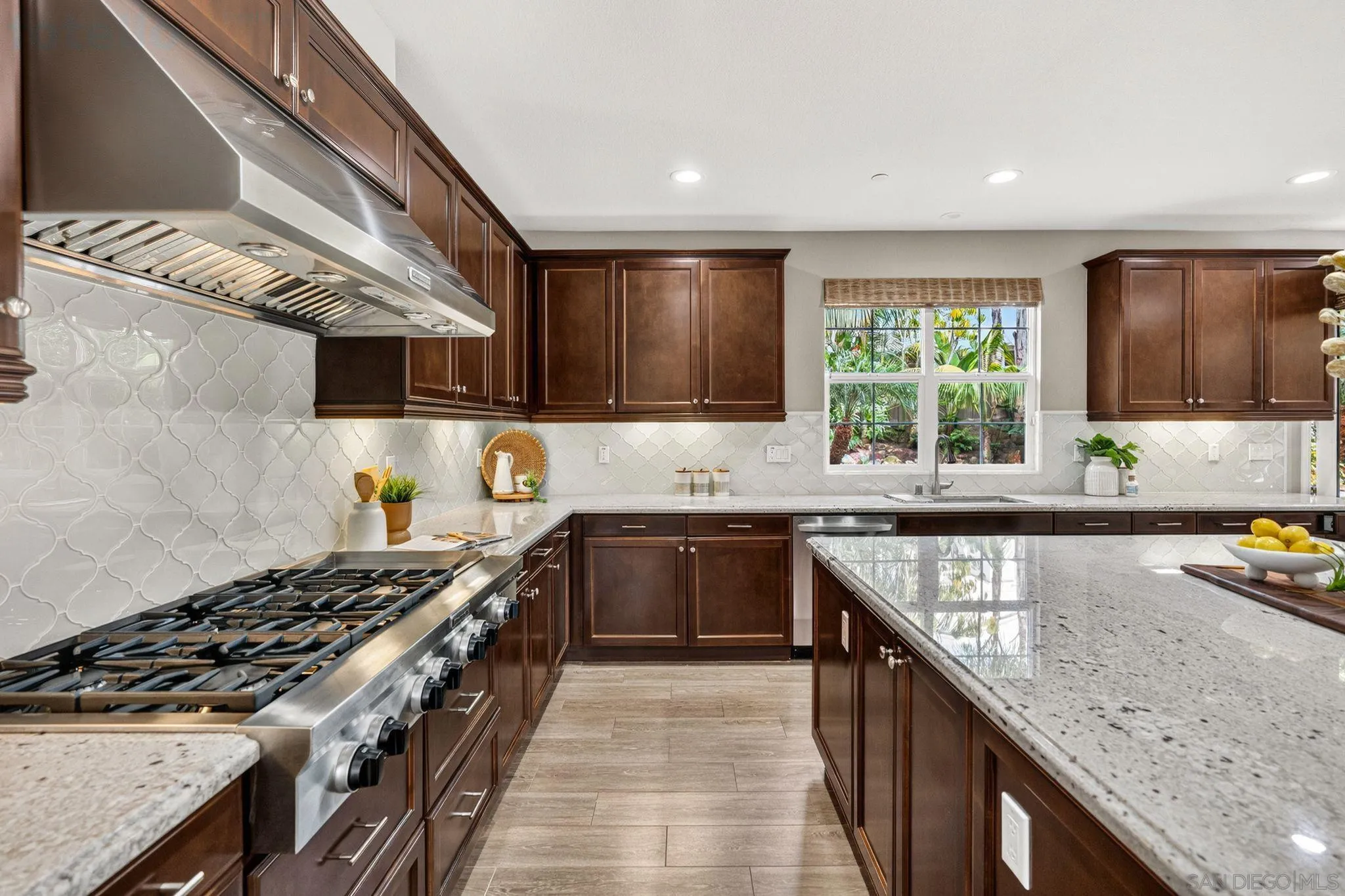 https://cdn.realtyfeed.com/cdn/127/260017970/6cf3b80a3ed98ecc0eaa8c9048005320.webp