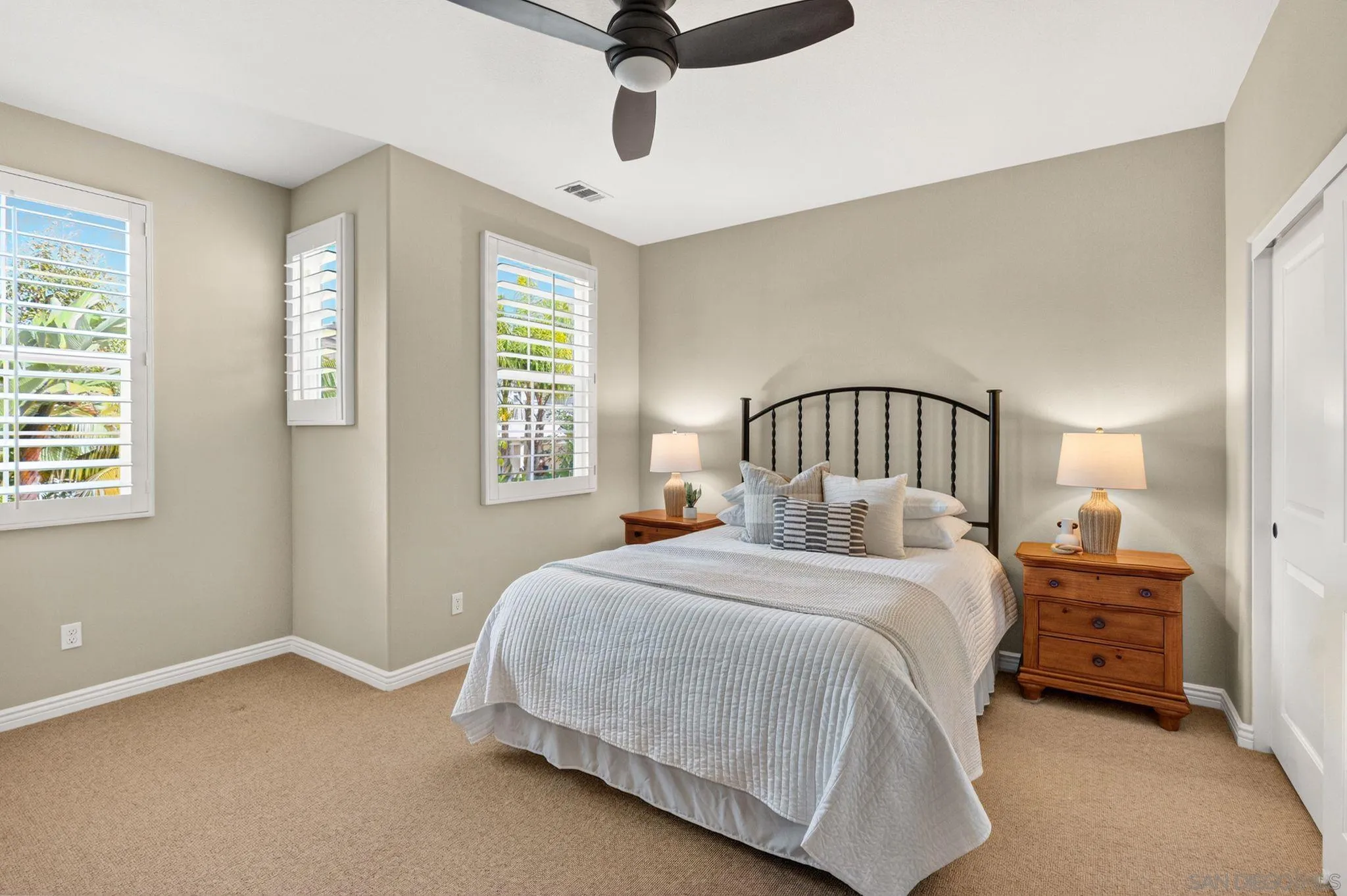 https://cdn.realtyfeed.com/cdn/127/260017970/8d9ed300fb17d110820cacffb69497a0.webp