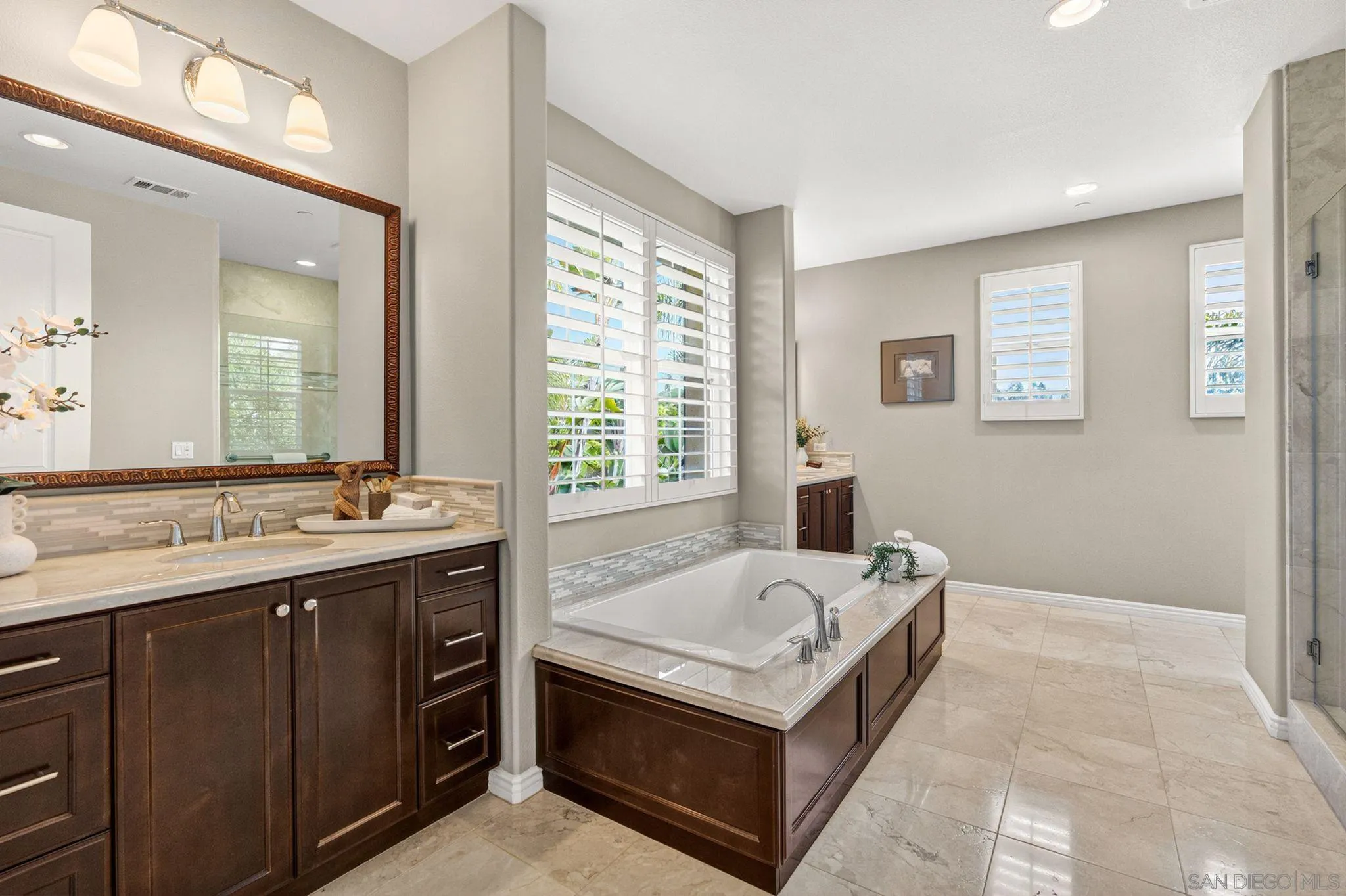 https://cdn.realtyfeed.com/cdn/127/260017970/90861660bbf40e2f8d5aff5fb2f0e4d3.webp