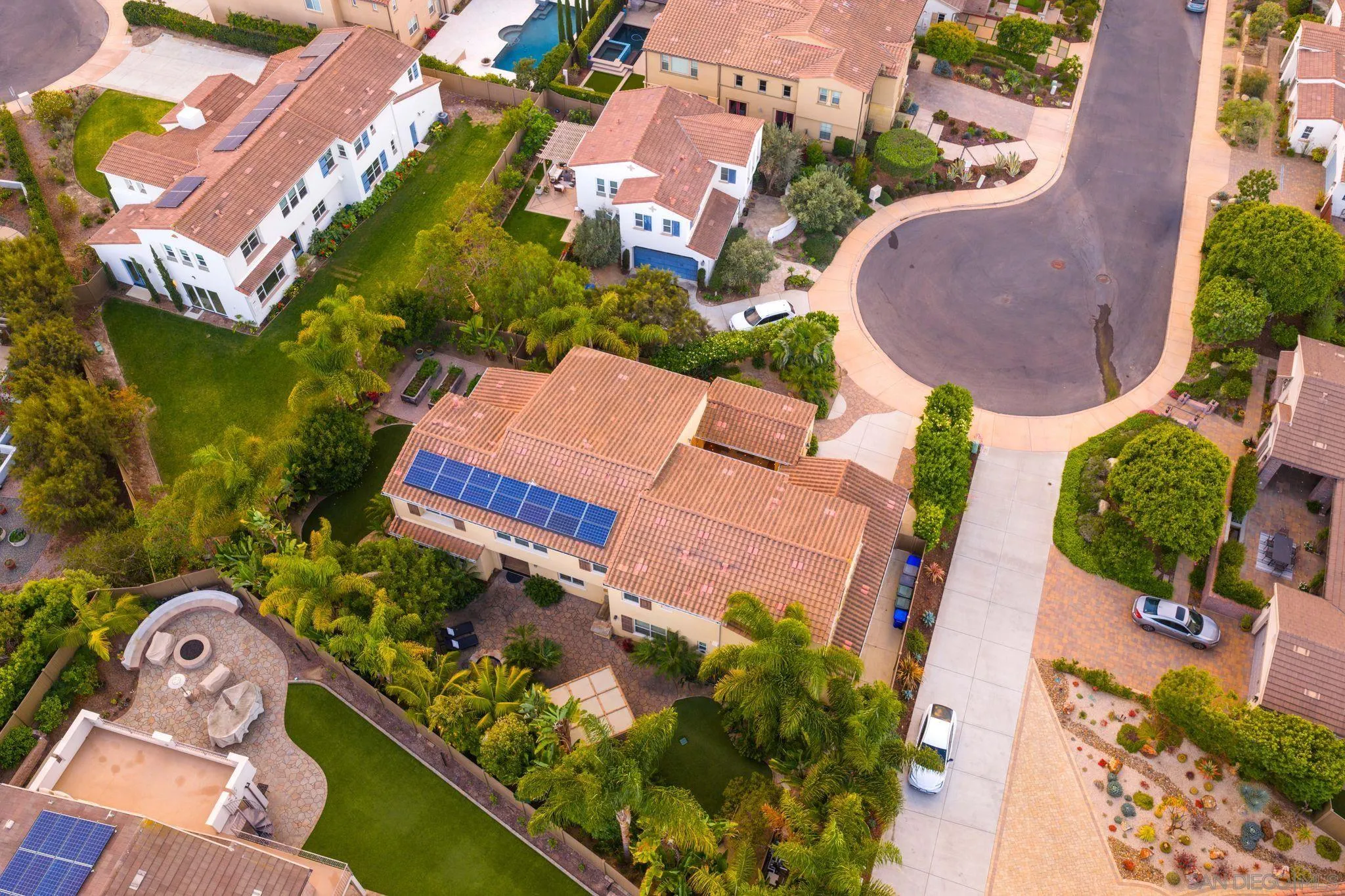 https://cdn.realtyfeed.com/cdn/127/260017970/fa9394b9a961e68c8ff0750dec4bbfb7.webp