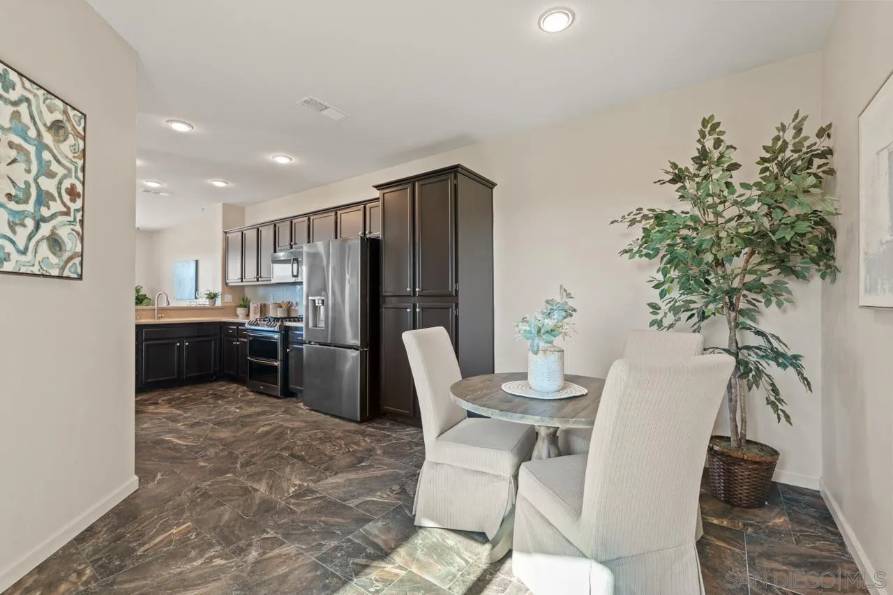 Photo #13: 260017971 Listing: Photo #13