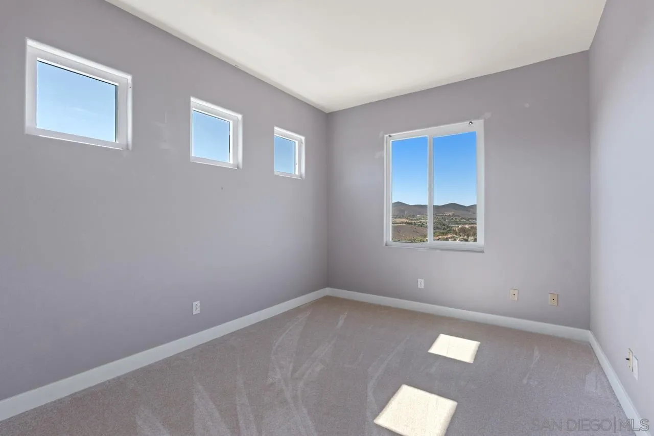 Photo #24: 260017971 Listing: Photo #24