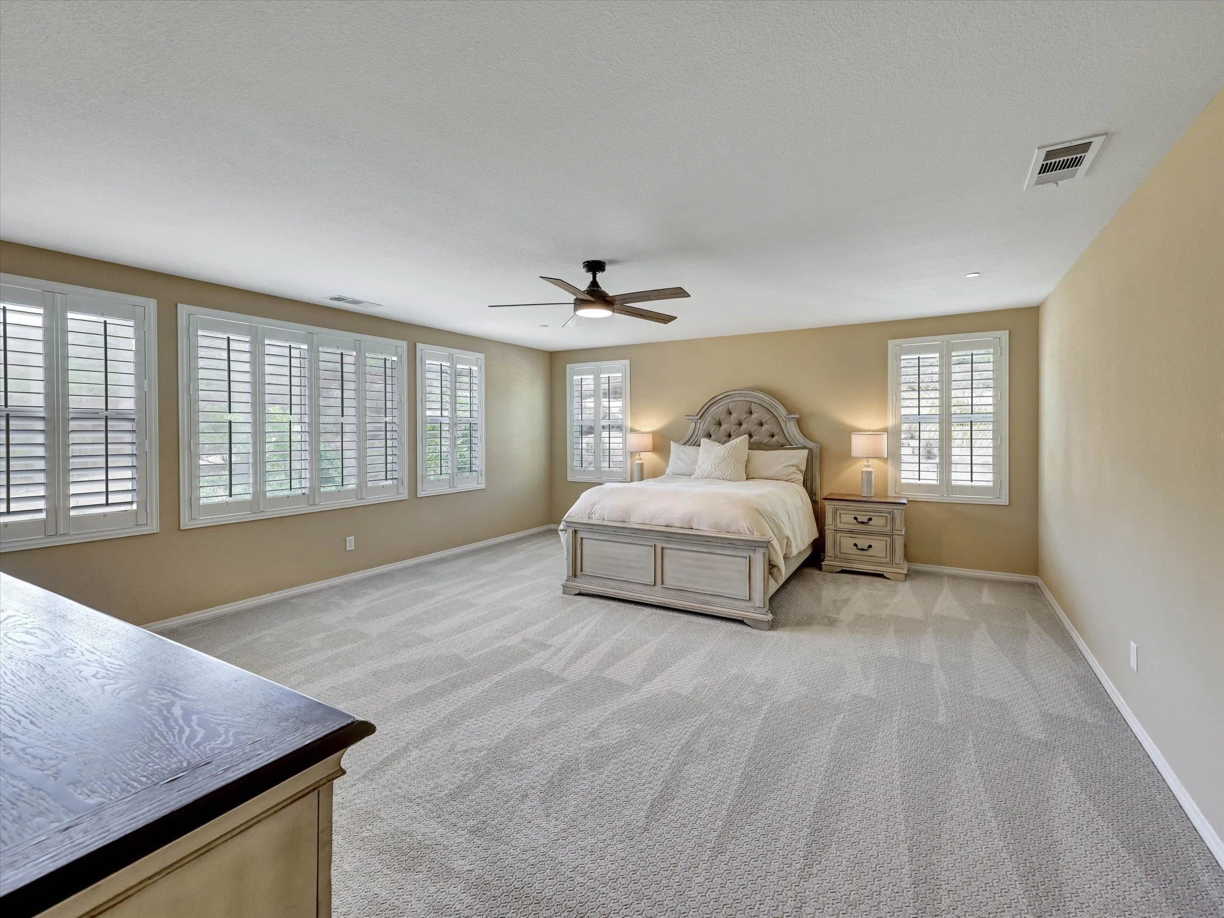 https://cdn.realtyfeed.com/cdn/127/260017974/63bfaab77d91a57038e52fb83b81a620.webp